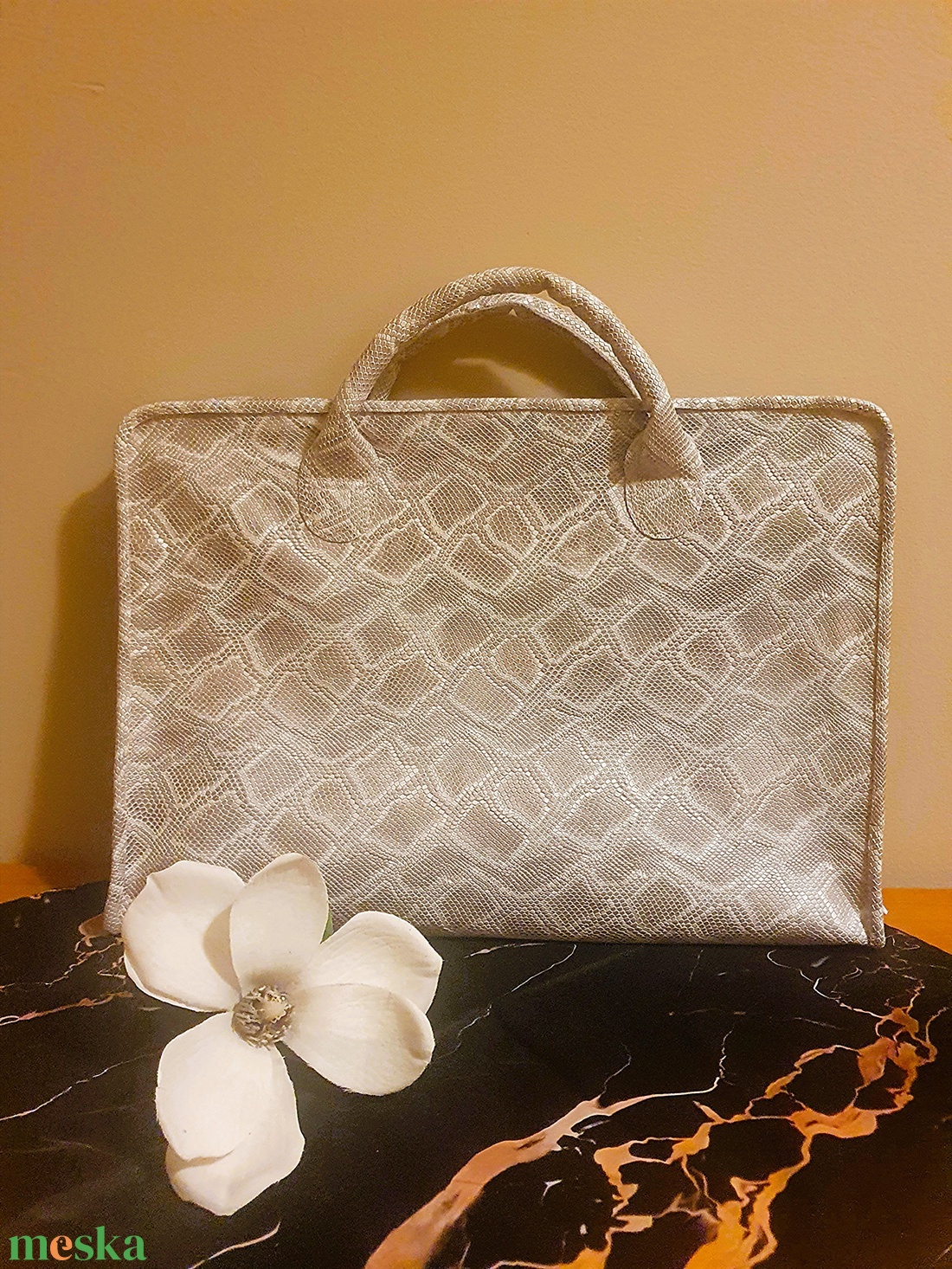 Kíígyóbőrmintás női bőr laptoptáska  - táska & tok - laptoptáska, laptop hátizsák - Meska.hu