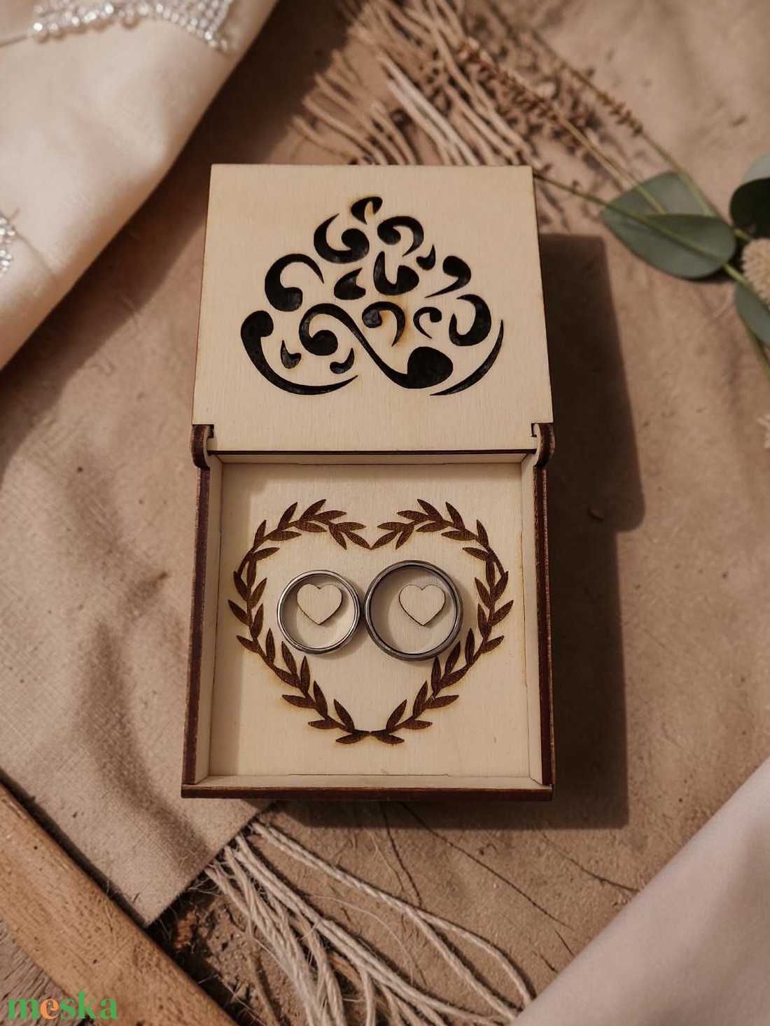 Gyűrűtartó doboz - esküvő - kiegészítők - gyűrűtartó & gyűrűpárna - Meska.hu