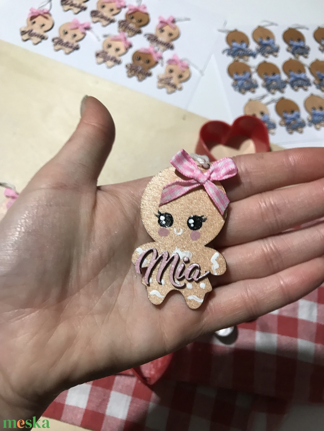 Névreszóló Mézik - karácsony - karácsonyi lakásdekoráció - karácsonyfadíszek - Meska.hu Névreszóló Mézik - karácsony - karácsonyi lakásdekoráció - karácsonyfadíszek - Meska.hu