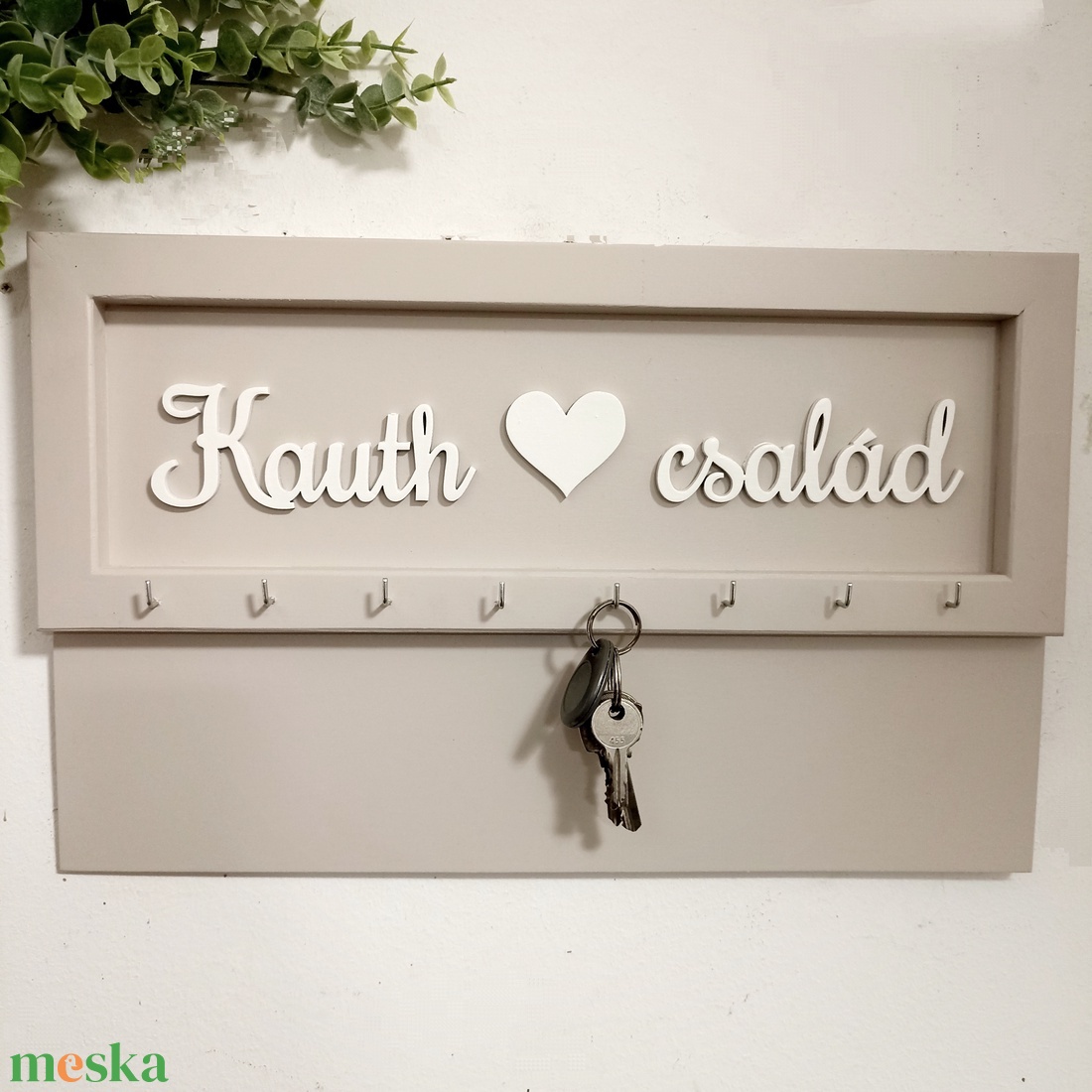 Családi fali kulcstartó falvédős - otthon & életmód - dekoráció - fali és függő dekoráció - fali kulcstartó - Meska.hu Családi fali kulcstartó falvédős - otthon & életmód - dekoráció - fali és függő dekoráció - fali kulcstartó - Meska.hu