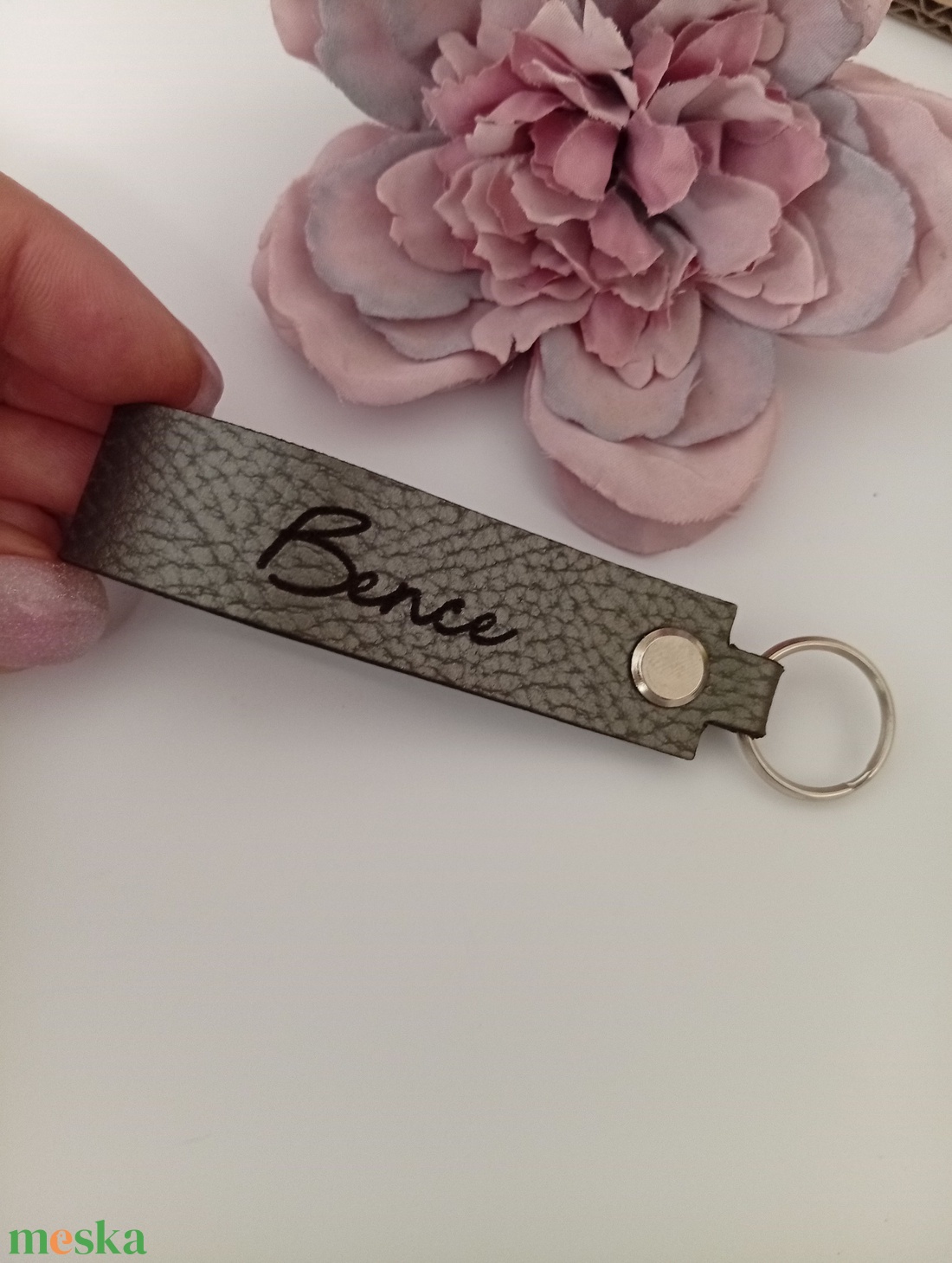 Bőr egyedi gravírozott kulcstartó  - táska & tok - kulcstartó & táskadísz - kulcstartó - Meska.hu