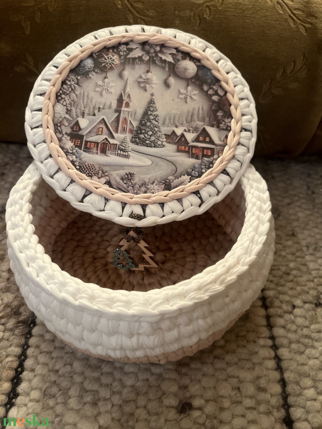 Horgolt fedeles kosárka - karácsony - karácsonyi lakásdekoráció - karácsonyi lakásdíszek - Meska.hu