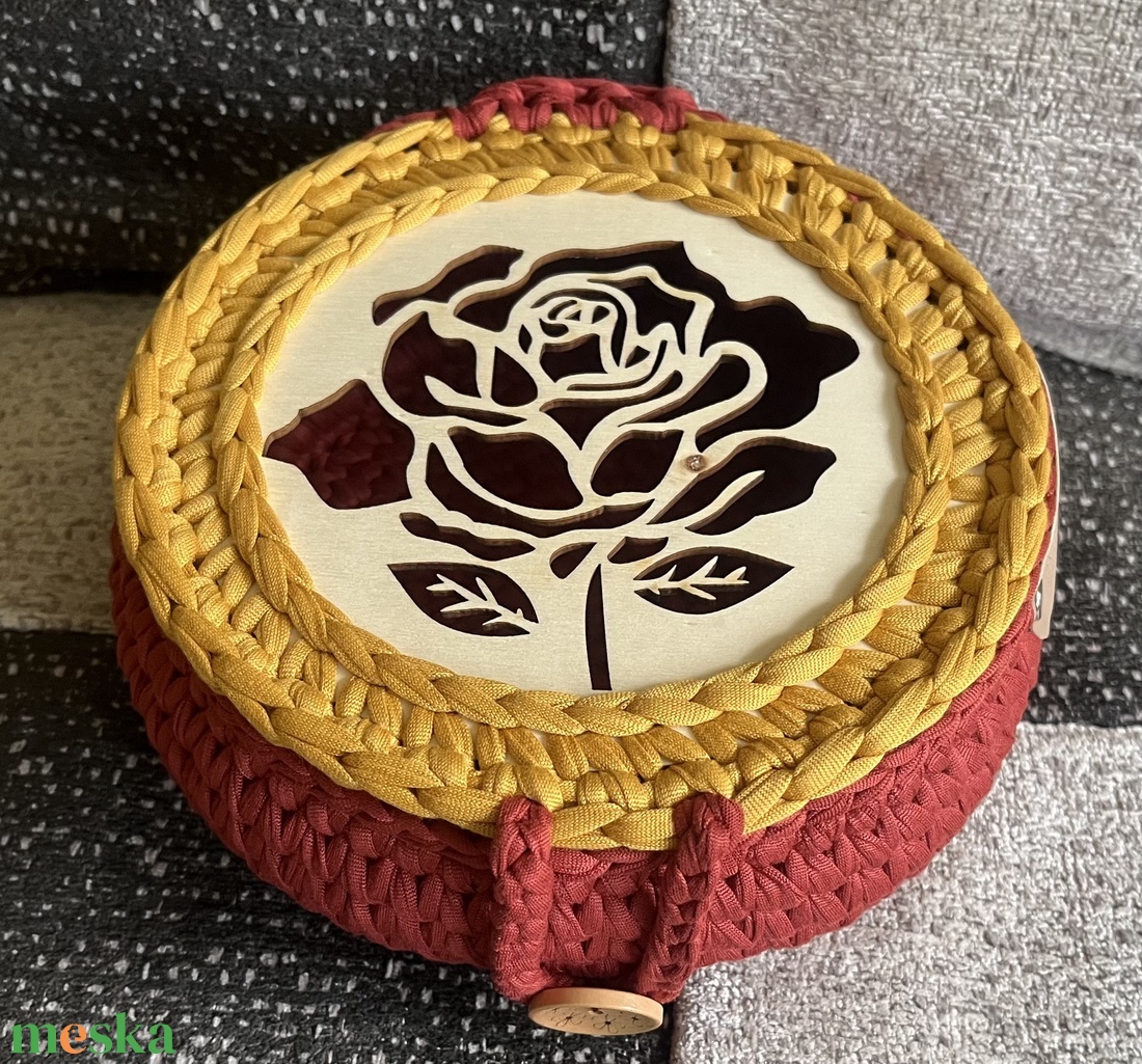 Horgolt fedeles kosárka. - otthon & életmód - tárolás & rendszerezés - tárolókosár - Meska.hu