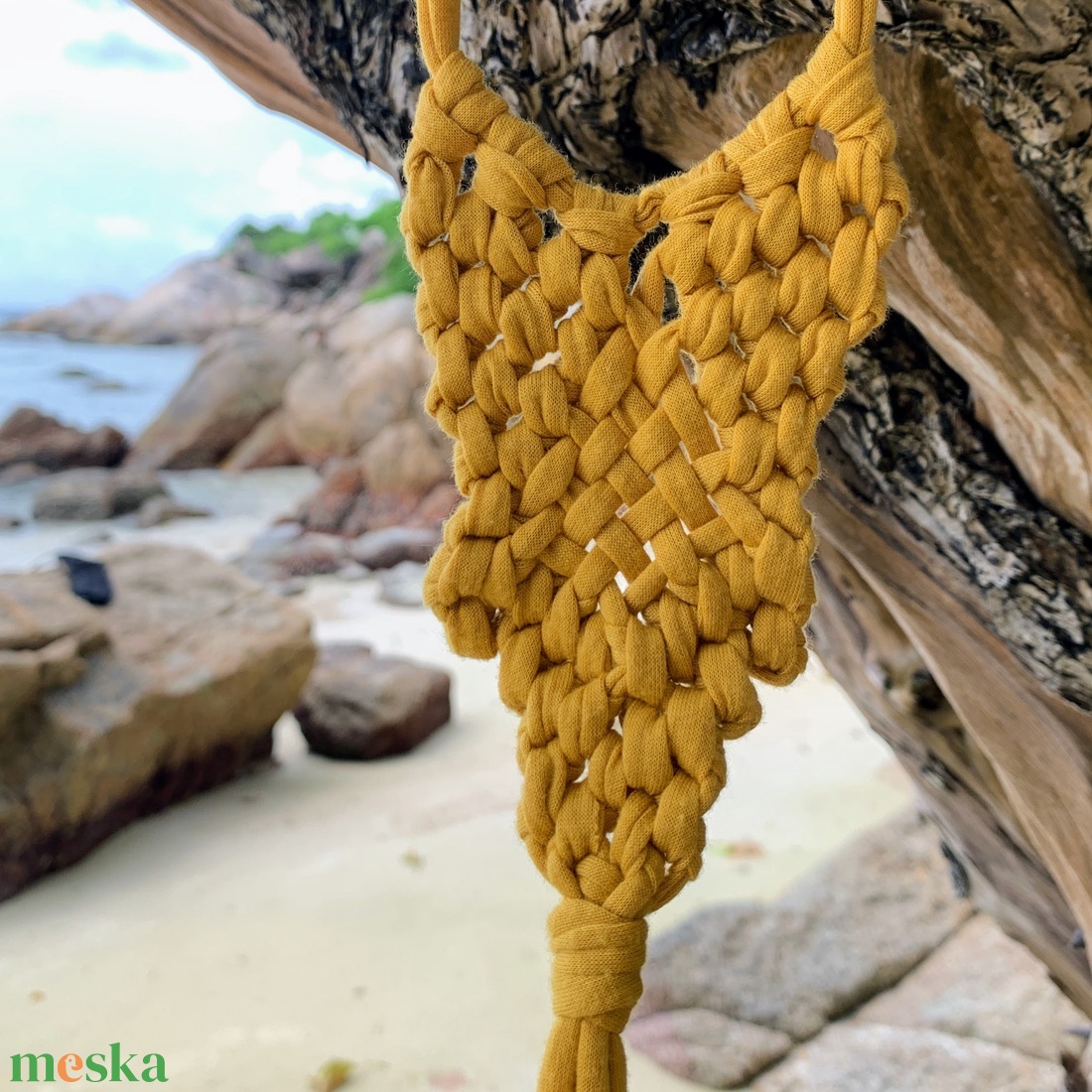 Makramé nyaklánc, Napsárga - ékszer - nyaklánc - bojtos nyaklánc - Meska.hu