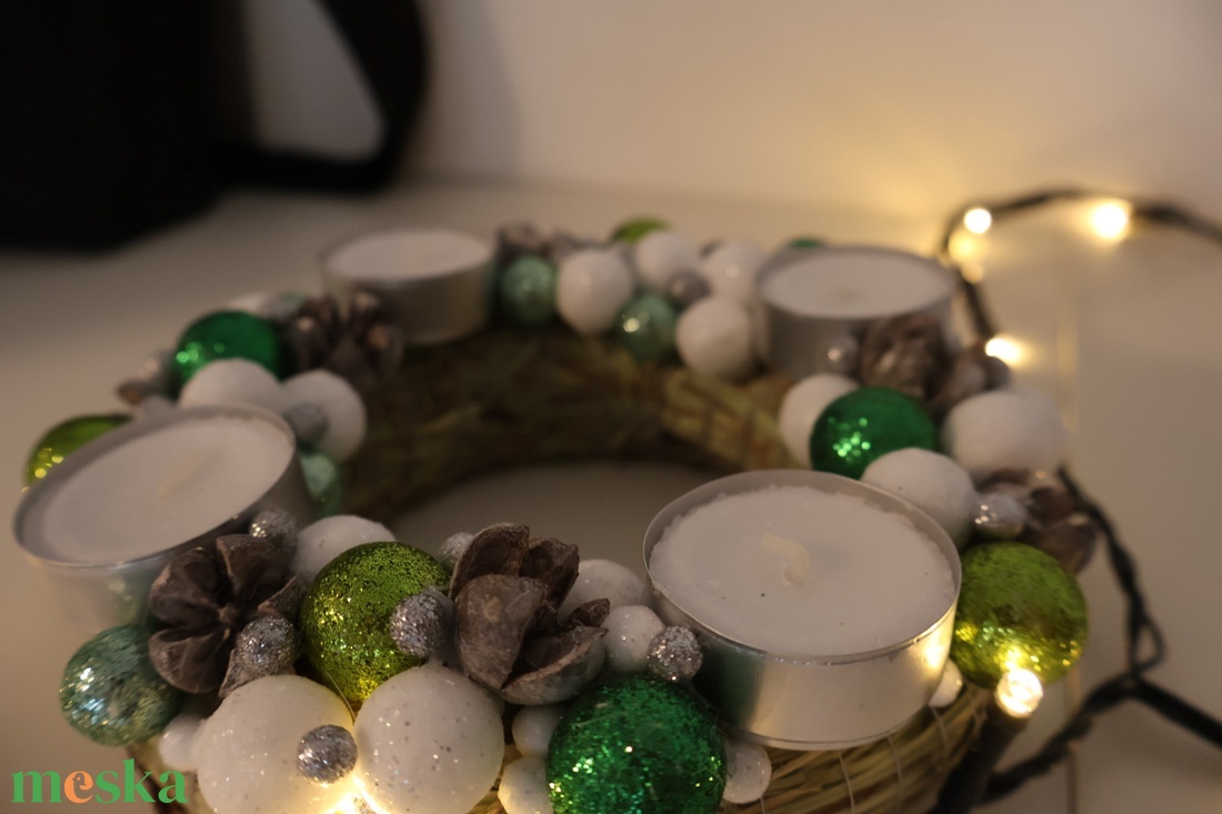 Zöld-fehér adventi koszorú  - karácsony - adventi díszek - adventi koszorú - Meska.hu