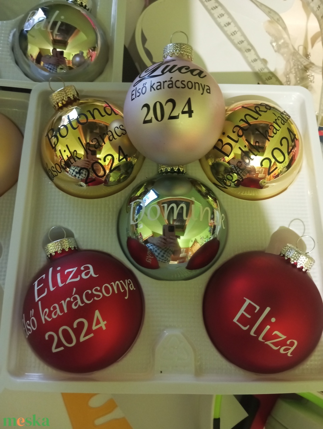 Névre szóló karácsonyi gömb - karácsony - karácsonyi lakásdekoráció - karácsonyfadíszek - Meska.hu