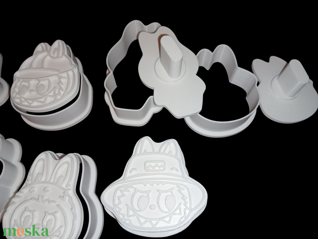 Labubu sütikiszúró és pecsét szett  - otthon & életmód - konyhafelszerelés, tálalás - sütés, főzés - sütikiszúró - Meska.hu