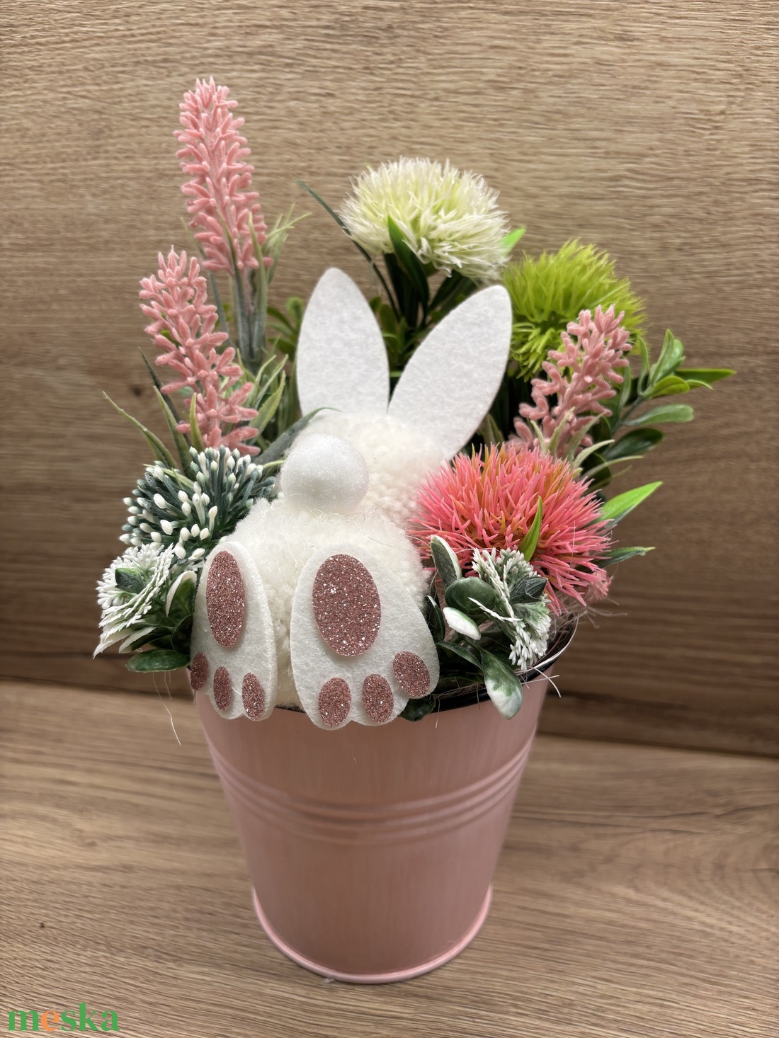 Nyuszi fém kaspóban - ünnepi díszek, dekorációk - húsvéti díszek és dekorációk - húsvéti asztaldíszek - Meska.hu
