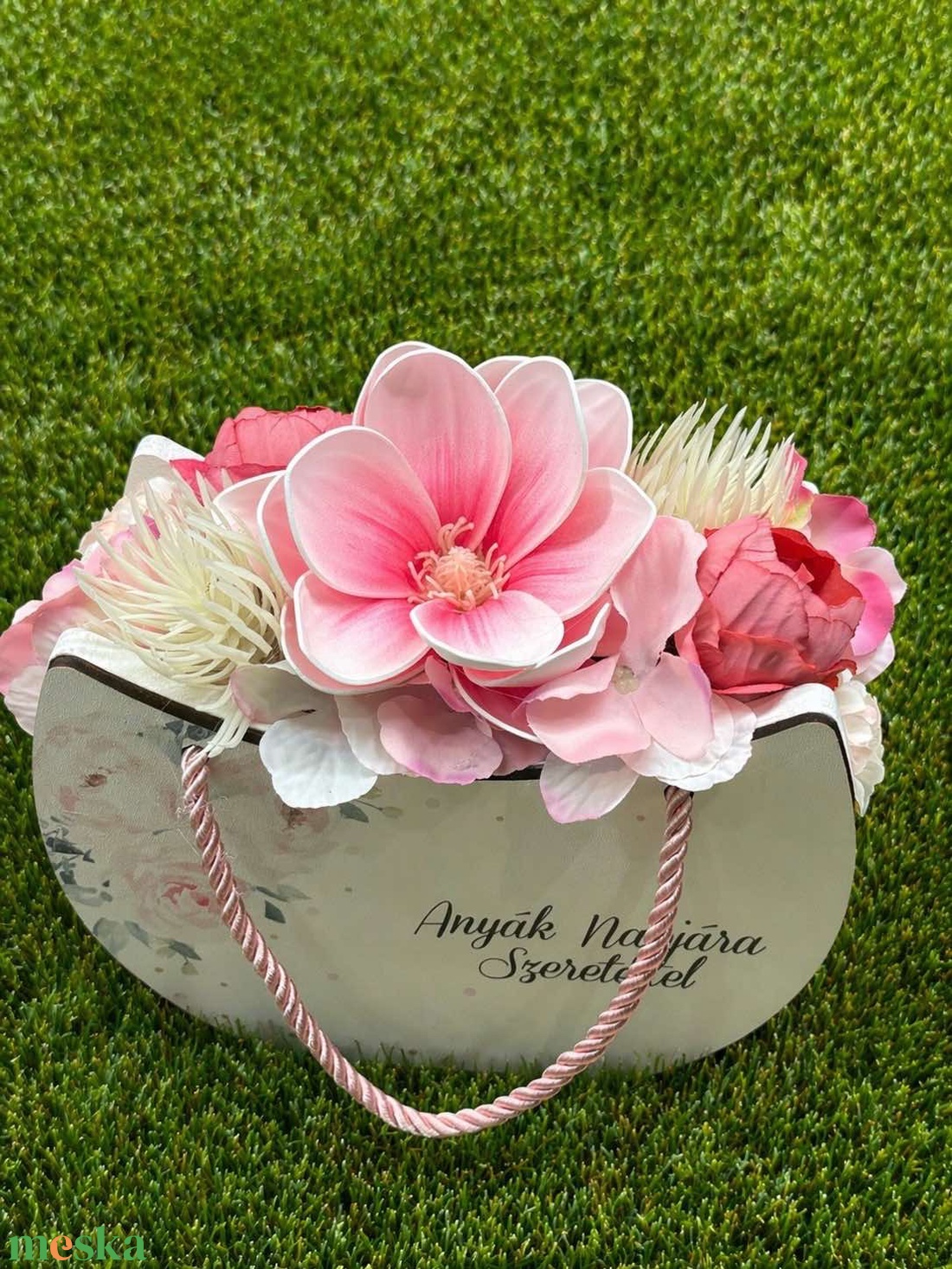 Anyák napi virágbox - otthon & életmód - virágdekoráció - virágok - virágbox - Meska.hu