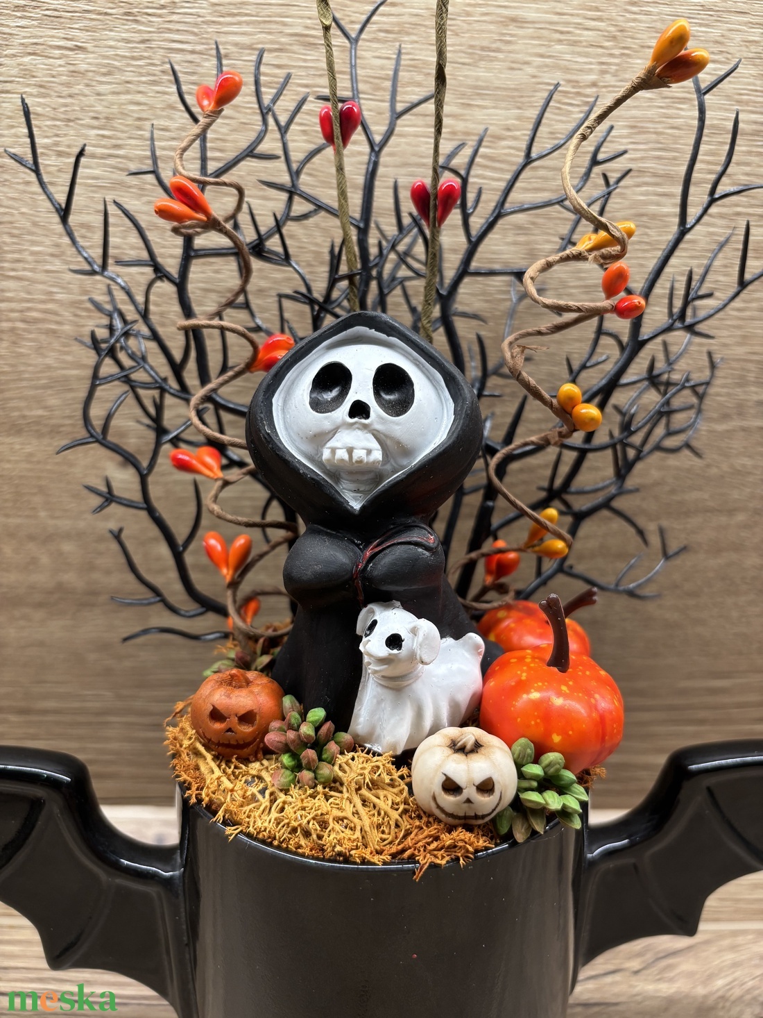 Halloween dísz denevéres bögrében - otthon & életmód - dekoráció - halloween - halloweeni asztaldísz - Meska.hu