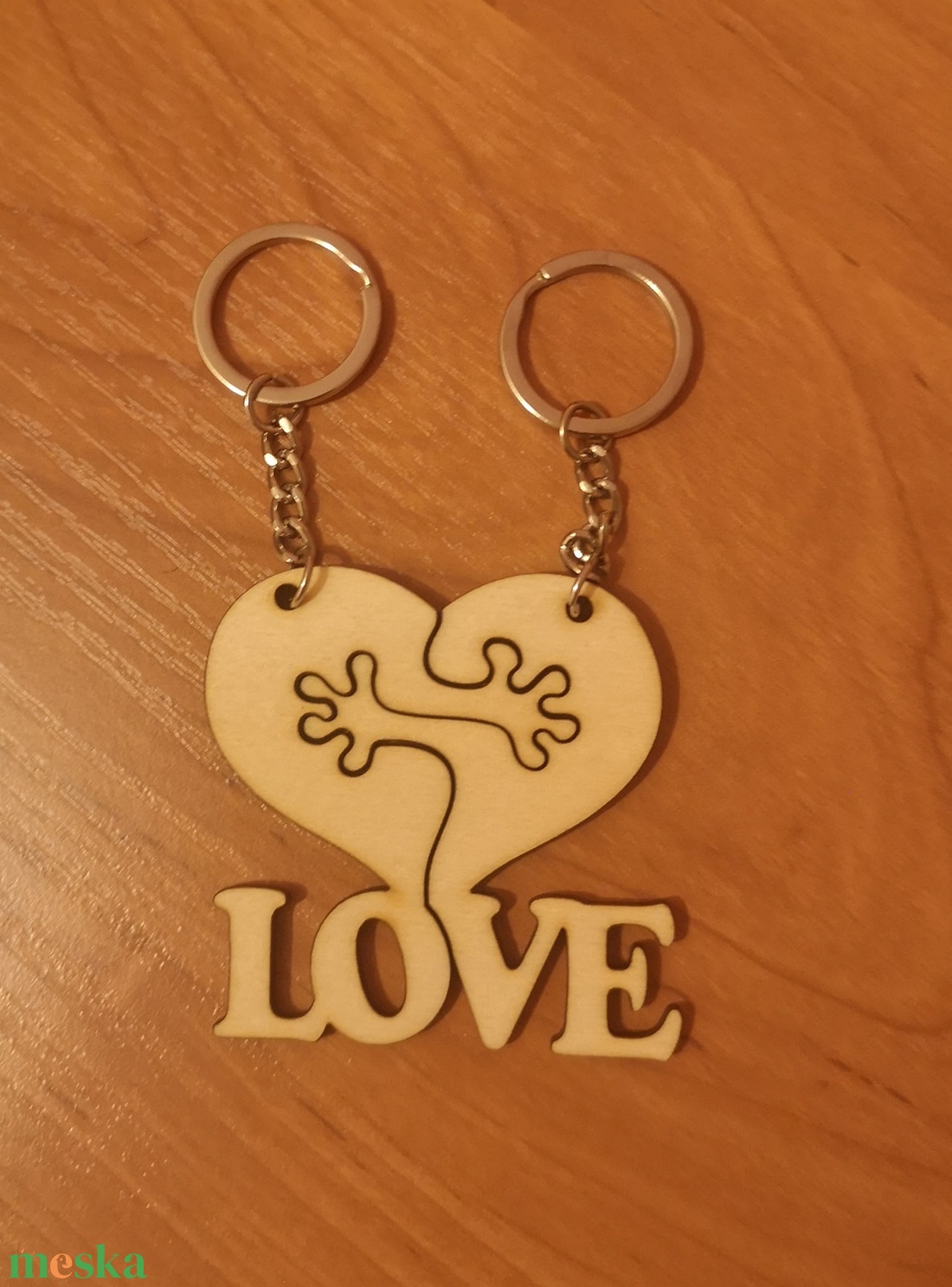 Love ölelős kulcstartó - táska & tok - kulcstartó & táskadísz - kulcstartó - Meska.hu