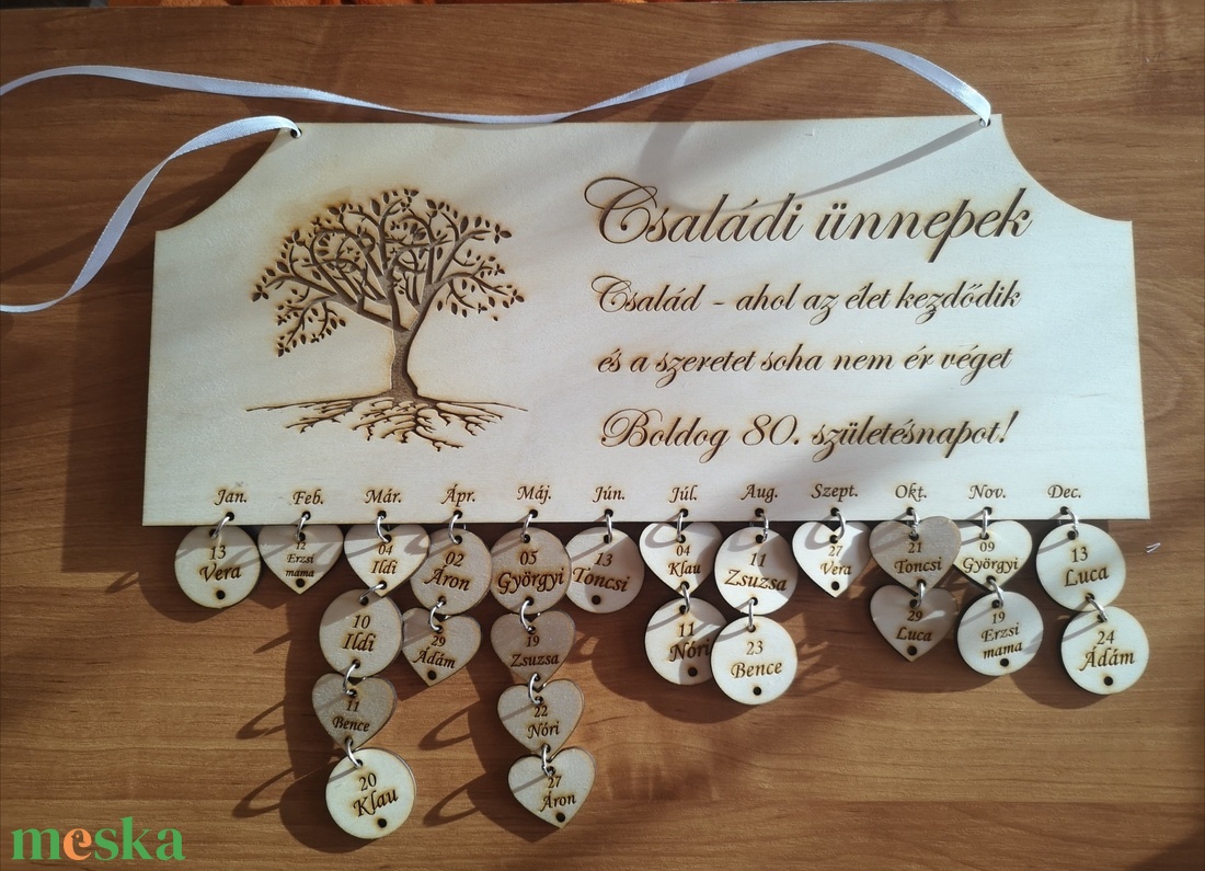 Családi ünnepek tábla - otthon & életmód - dekoráció - fali és függő dekoráció - falinaptár & öröknaptár - Meska.hu