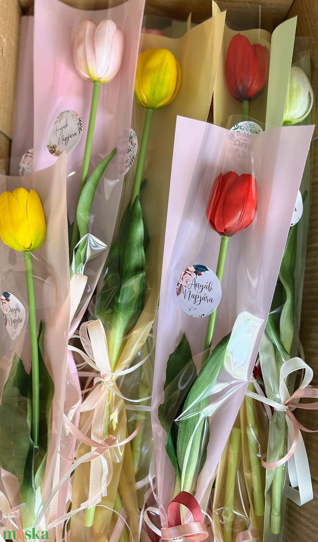 Anyák napi real touch tulipánok - otthon & életmód - dekoráció - virágdísz és tartó - virágbox, virágdoboz - Meska.hu Anyák napi real touch tulipánok - otthon & életmód - dekoráció - virágdísz és tartó - virágbox, virágdoboz - Meska.hu