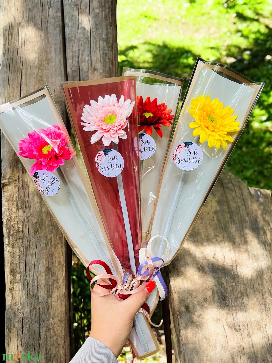 Ballagásra, pedagógusnapra real touch tulipán és gerbera - otthon & életmód - dekoráció - virágdísz és tartó - virágbox, virágdoboz - Meska.hu Ballagásra, pedagógusnapra real touch tulipán és gerbera - otthon & életmód - dekoráció - virágdísz és tartó - virágbox, virágdoboz - Meska.hu