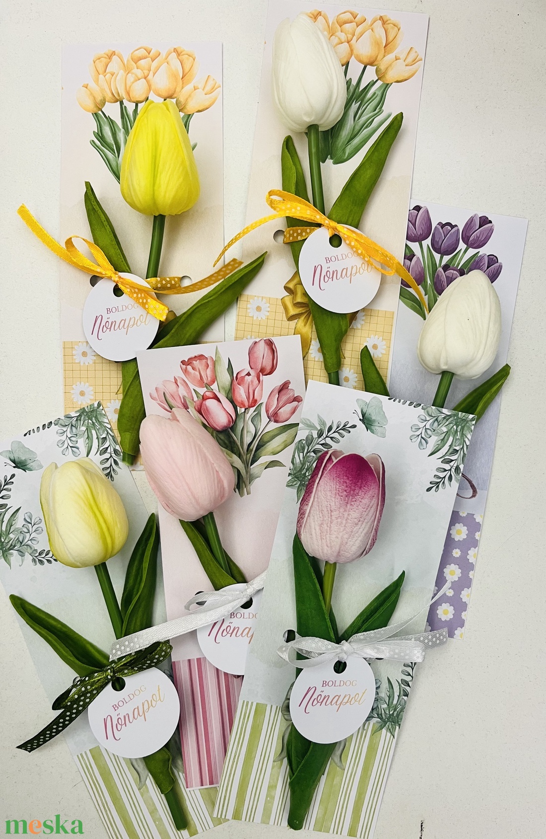 Nőnapi tulipán kártyával - otthon & életmód - virágdekoráció - virágok - szálas virág - Meska.hu