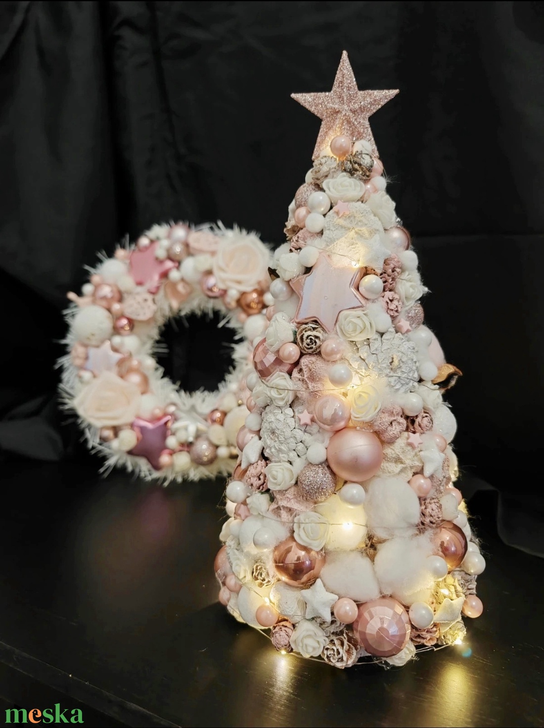 Egyedi karácsonyi rózsaszín-fehér asztali dísz LED világítással - karácsony - karácsonyi lakásdekoráció - karácsonyfa, grincsfa - Meska.hu