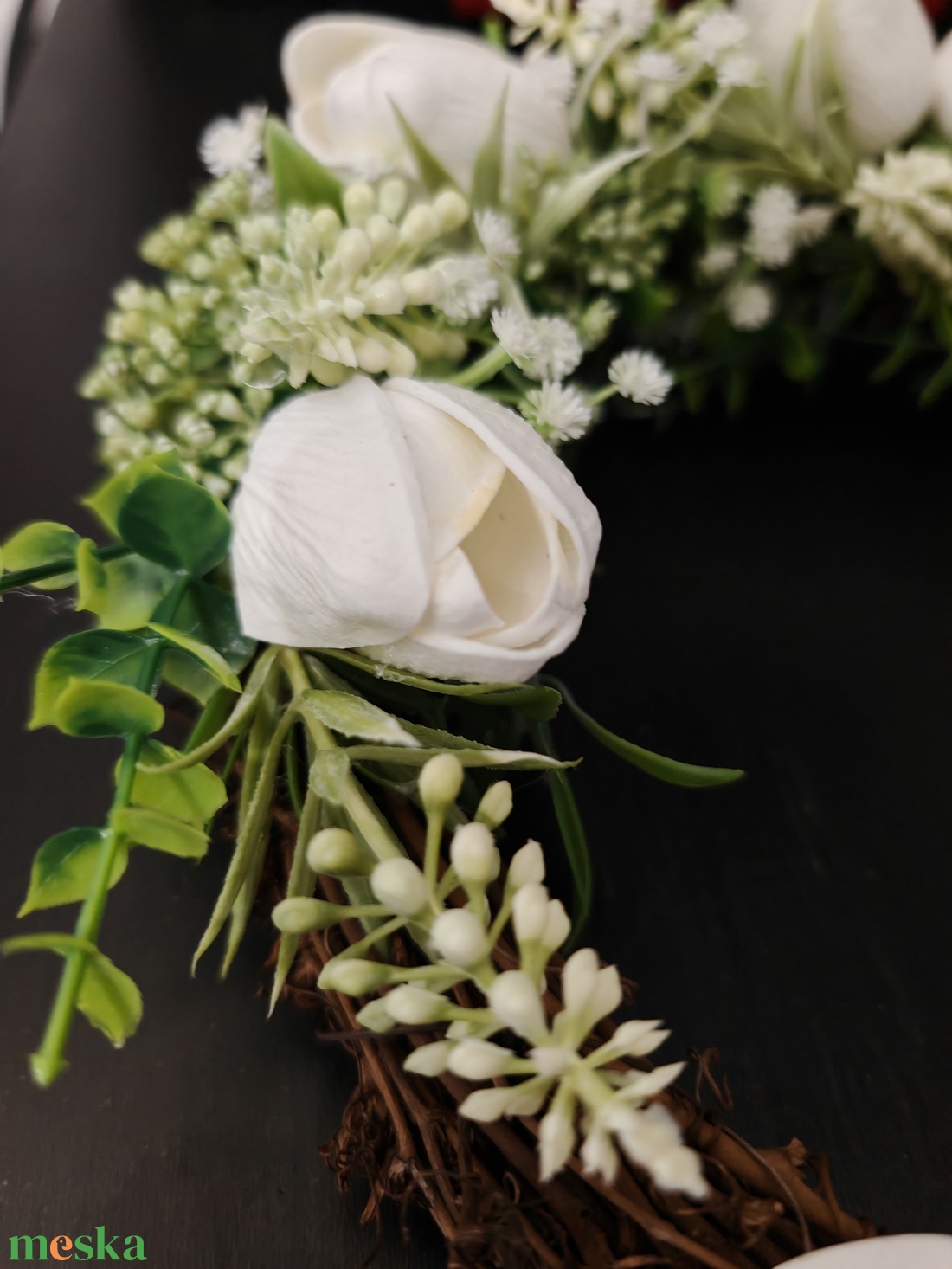 Tavaszi kopogtató fehér tulipánnal - otthon & életmód - dekoráció - ajtó- és ablak dekoráció - ajtódísz & kopogtató - Meska.hu