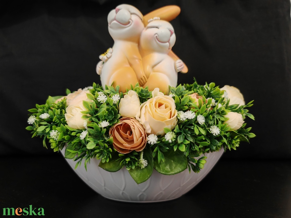 Nyuszis (húsvéti) asztali dísz  - ünnepi díszek, dekorációk - húsvéti díszek és dekorációk - húsvéti virágos díszek - Meska.hu