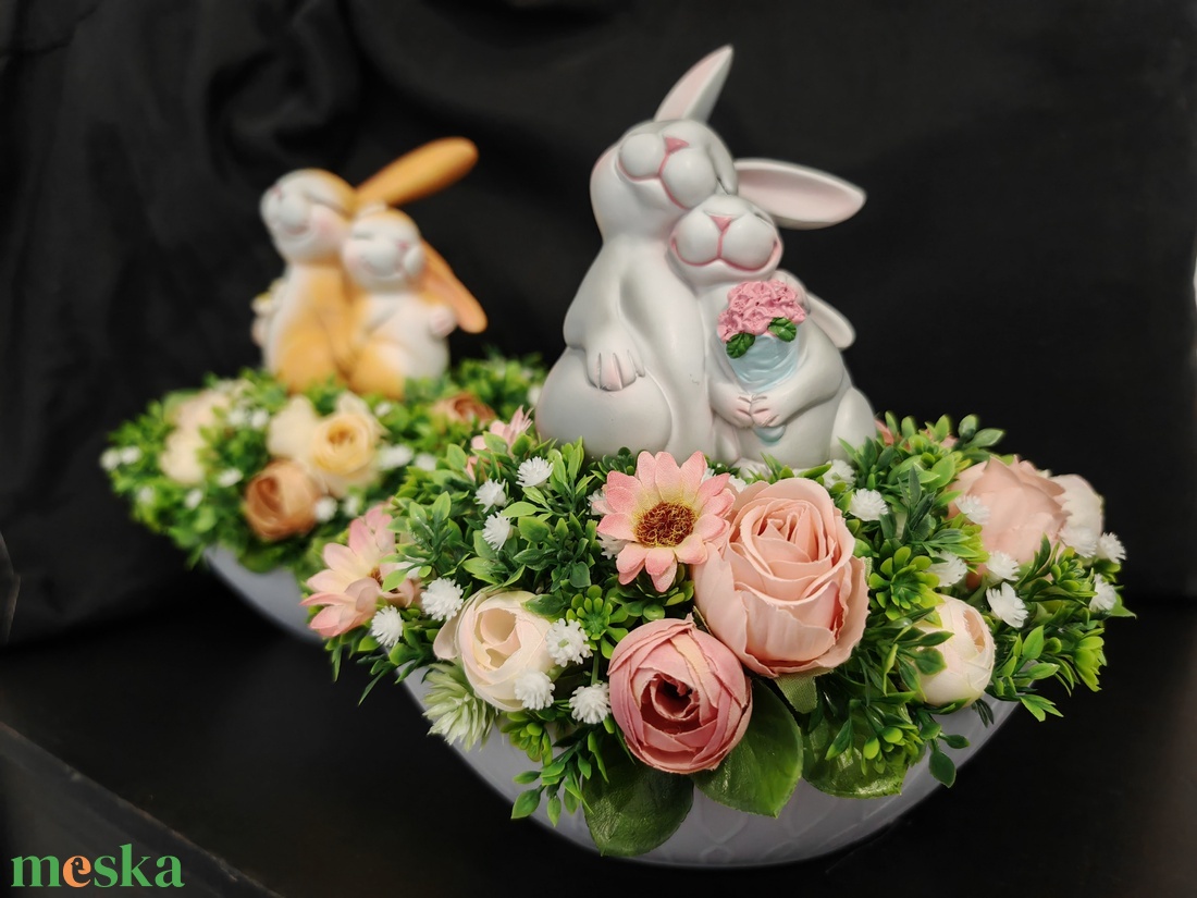 Nyuszis (húsvéti) asztali dísz  - ünnepi díszek, dekorációk - húsvéti díszek és dekorációk - húsvéti virágos díszek - Meska.hu