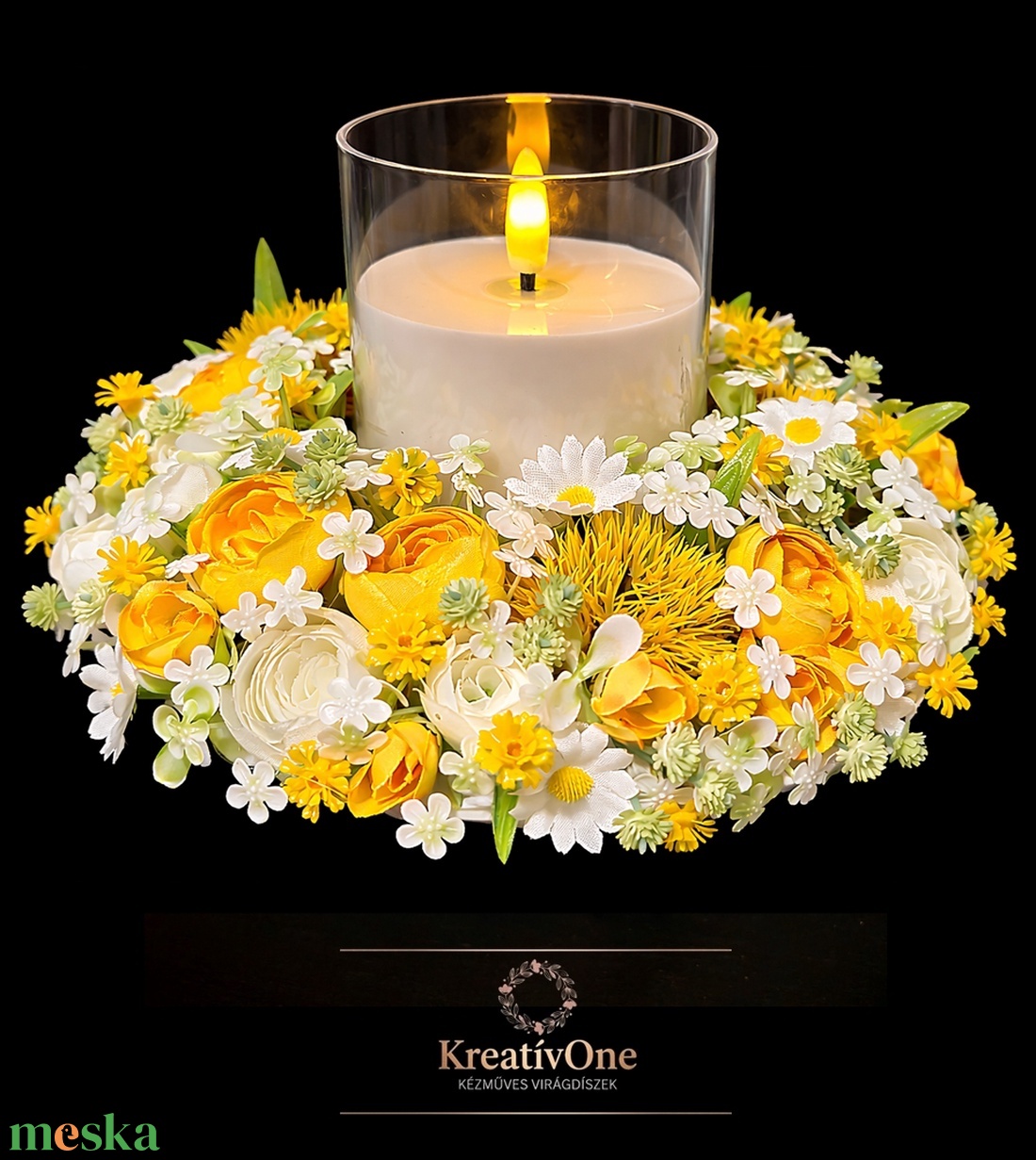Sárga-fehér virágos tavaszi asztaldísz gyertyával - otthon & életmód - dekoráció - ajtó- és ablak dekoráció - ajtódísz & kopogtató - Meska.hu