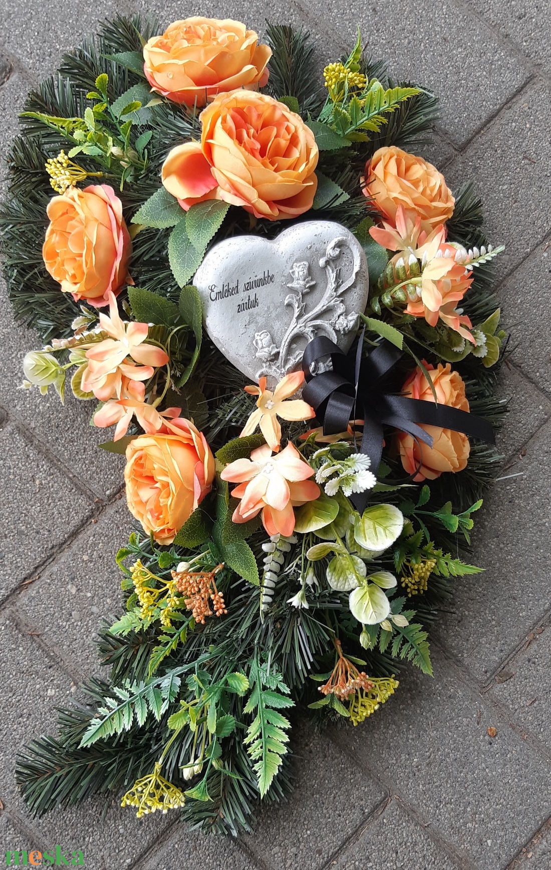 Műfenyős Sírdísz-díszített - otthon & életmód - vallás - temetkezési tárgy - urnadíszek - Meska.hu Műfenyős Sírdísz-díszített - otthon & életmód - vallás - temetkezési tárgy - urnadíszek - Meska.hu