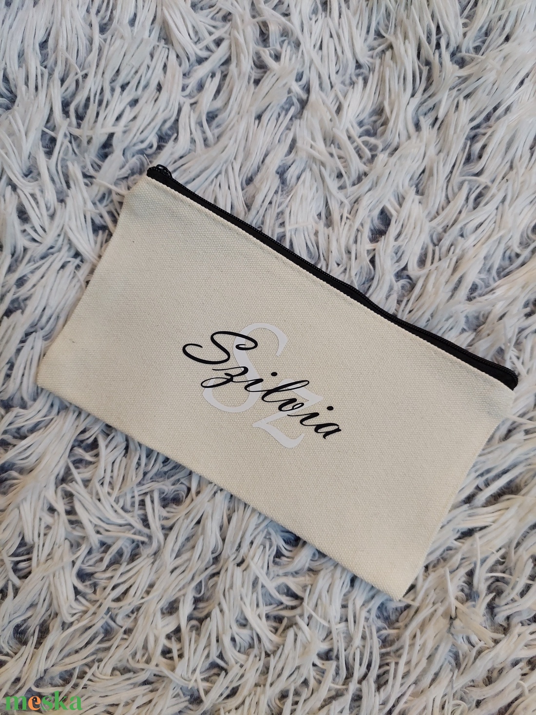 Névre szóló neszeszer - otthon & életmód - papír, írószer - tolltartó & ceruzatekercs - Meska.hu