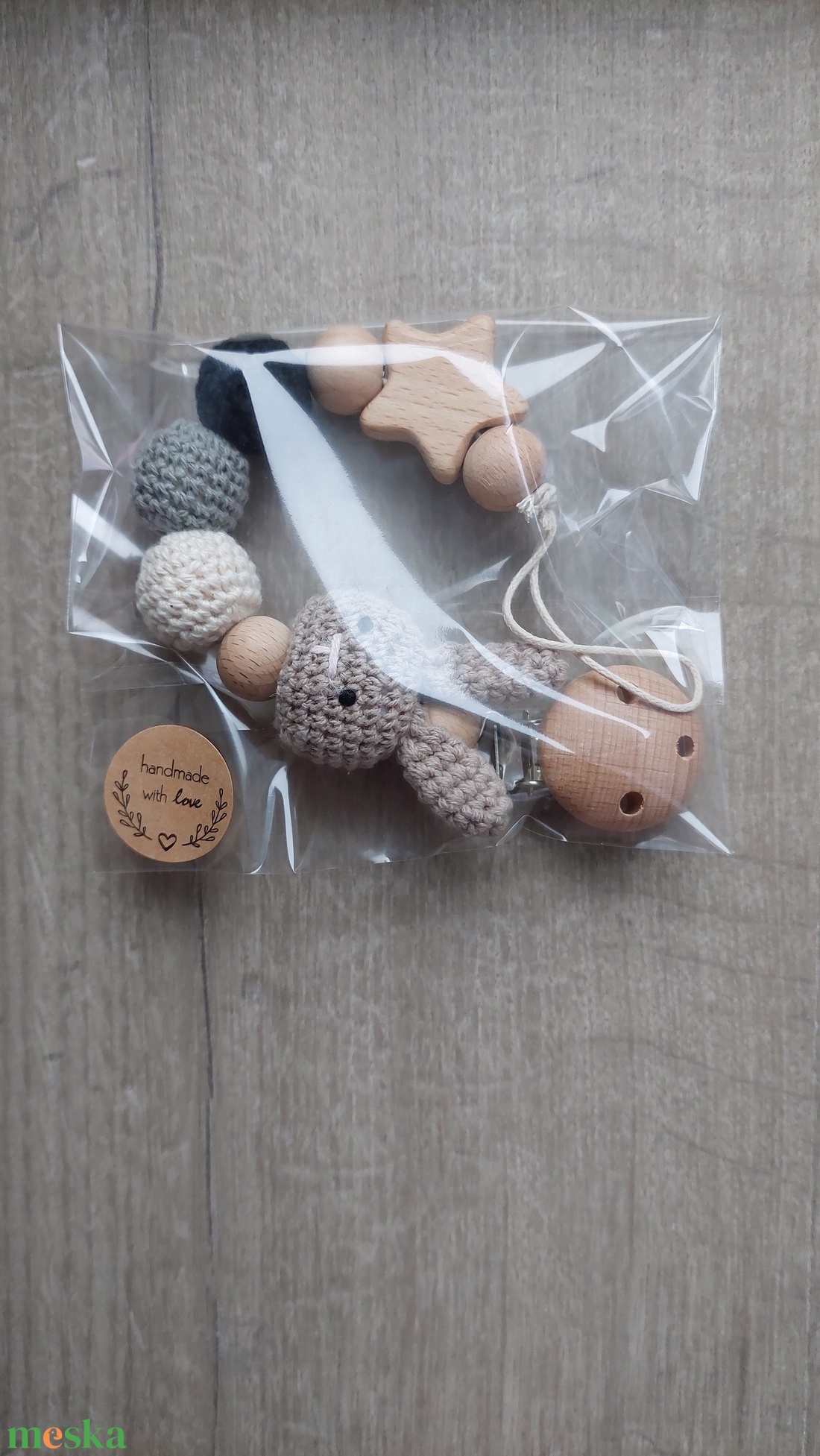 Horgolt nyuszis cumilánc - játék & sport - 3 éves kor alattiaknak - cumilánc - Meska.hu