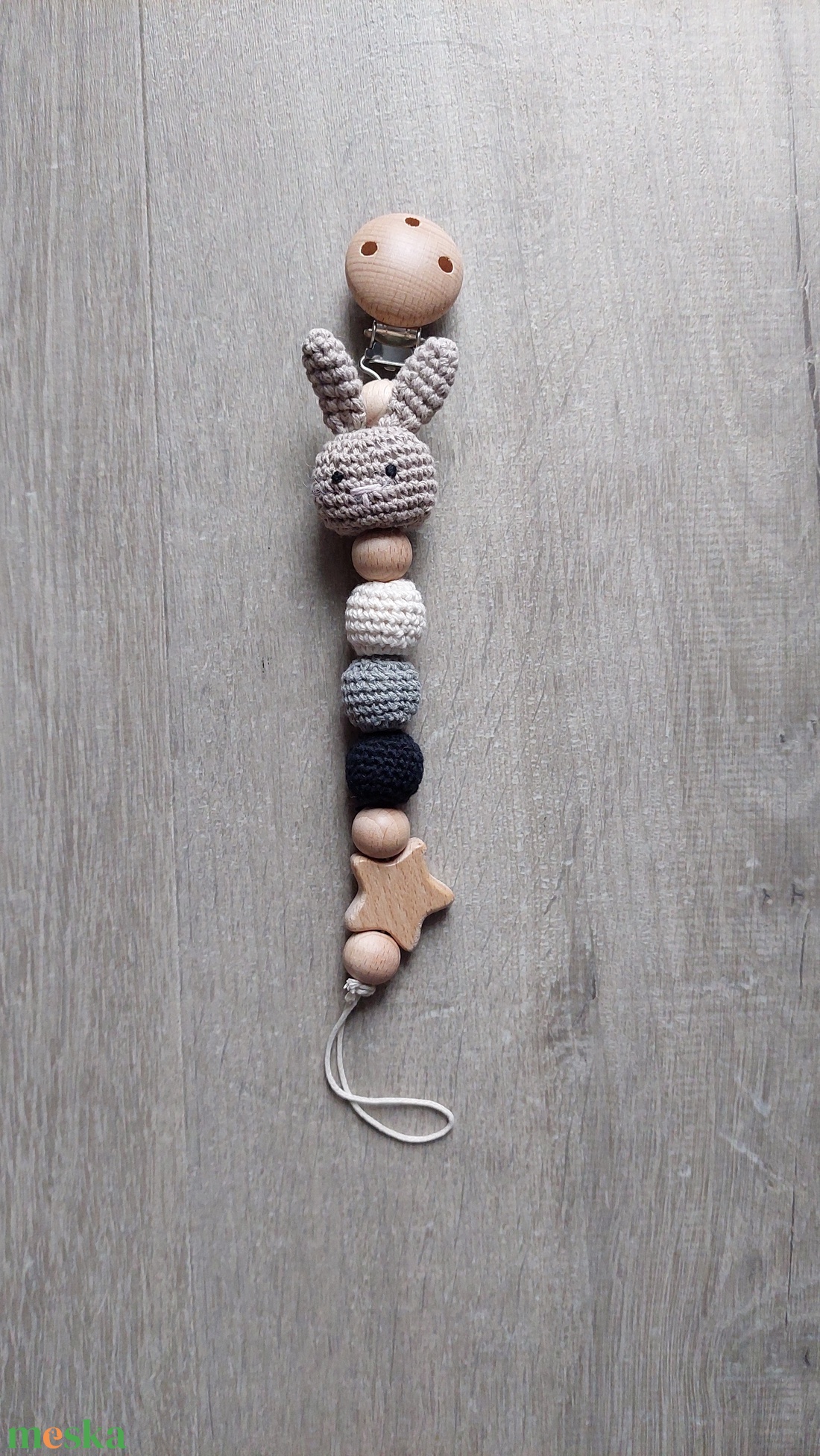 Horgolt nyuszis cumilánc - játék & sport - 3 éves kor alattiaknak - cumilánc - Meska.hu