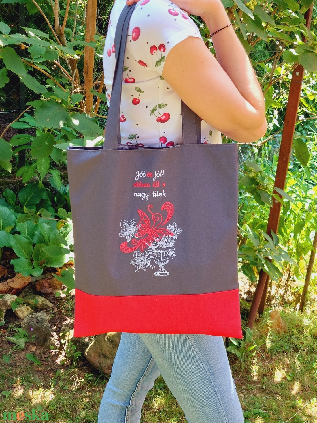 Hímzett táska, női táska, bevásárló táska tanároknak, óvónéninek, virág lepke tanár édesanya - táska & tok - bevásárlás & shopper táska - shopper, textiltáska, szatyor - Meska.hu Hímzett táska, női táska, bevásárló táska tanároknak, óvónéninek, virág lepke tanár édesanya - táska & tok - bevásárlás & shopper táska - shopper, textiltáska, szatyor - Meska.hu