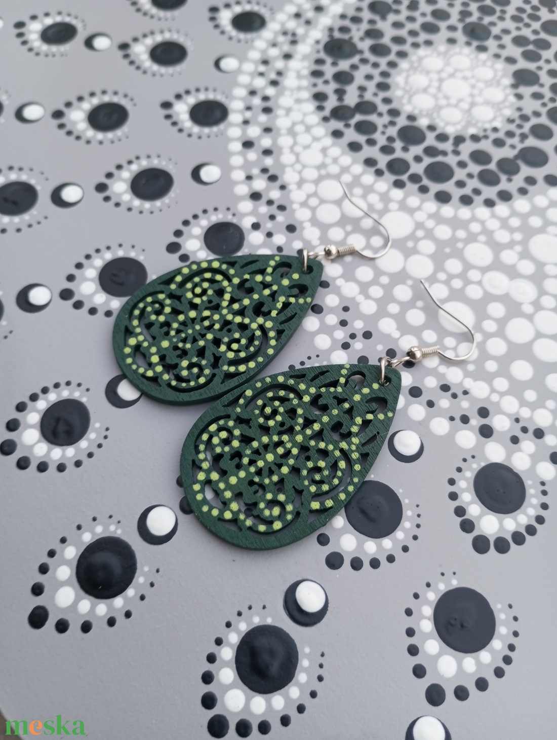 Pontozott fülbevaló  - ékszer - fülbevaló - lógó csepp fülbevaló - Meska.hu Pontozott fülbevaló  - ékszer - fülbevaló - lógó csepp fülbevaló - Meska.hu