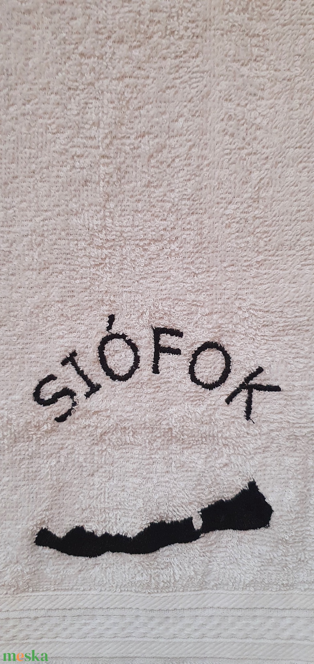 Hímzett törölköző - otthon & életmód - fürdőszoba - törölköző - Meska.hu