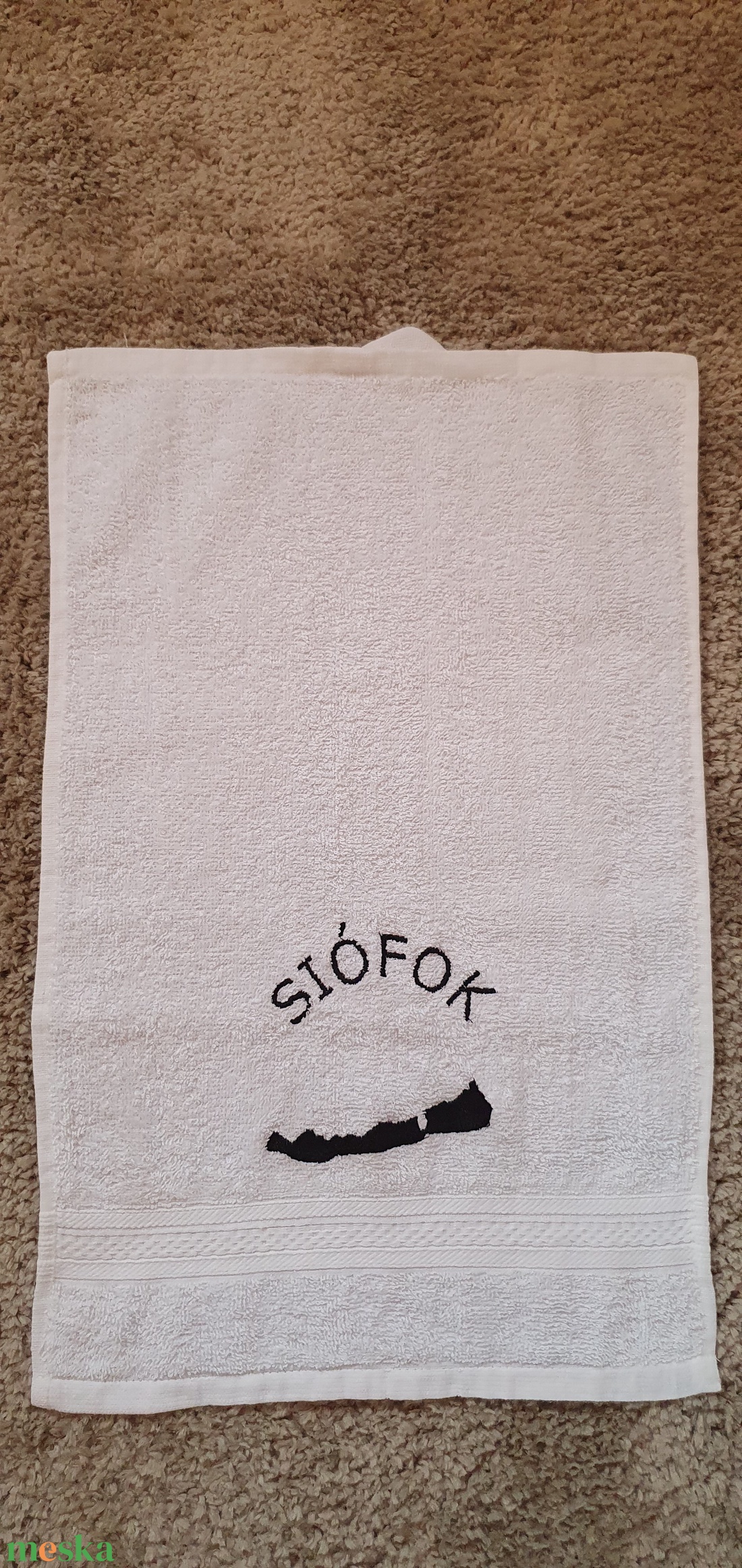 Hímzett törölköző - otthon & életmód - fürdőszoba - törölköző - Meska.hu