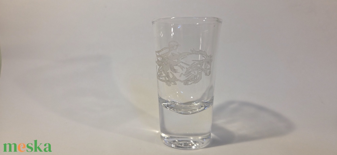 Lovas gravírozott felespohár - otthon & életmód - konyhafelszerelés, tálalás - tálalás - pálinkás poharak, szettek - Meska.hu