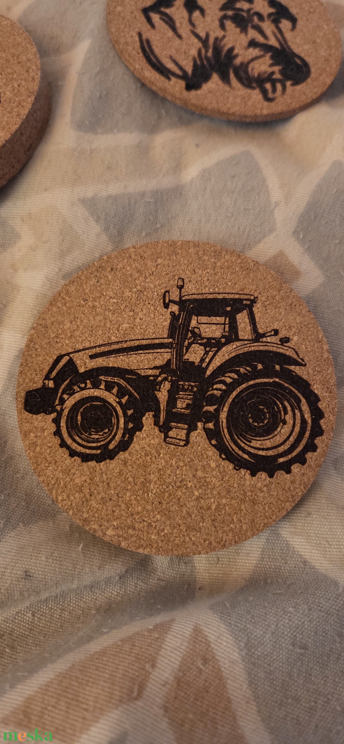 Traktoros poháralátét - otthon & életmód - konyhafelszerelés, tálalás - tálalás - tányér- és poháralátét - Meska.hu