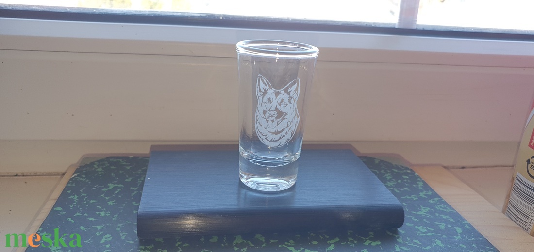 Németjuhász gravírozott felespohár - otthon & életmód - konyhafelszerelés, tálalás - tálalás - pálinkás poharak, szettek - Meska.hu