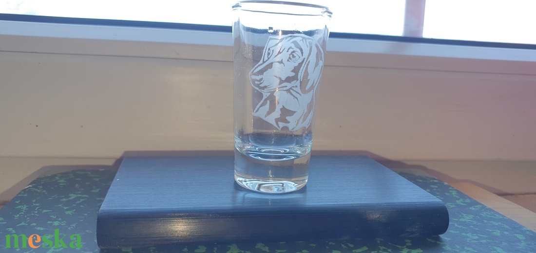 Tacskós gravírozott felespohár - otthon & életmód - konyhafelszerelés, tálalás - tálalás - pálinkás poharak, szettek - Meska.hu