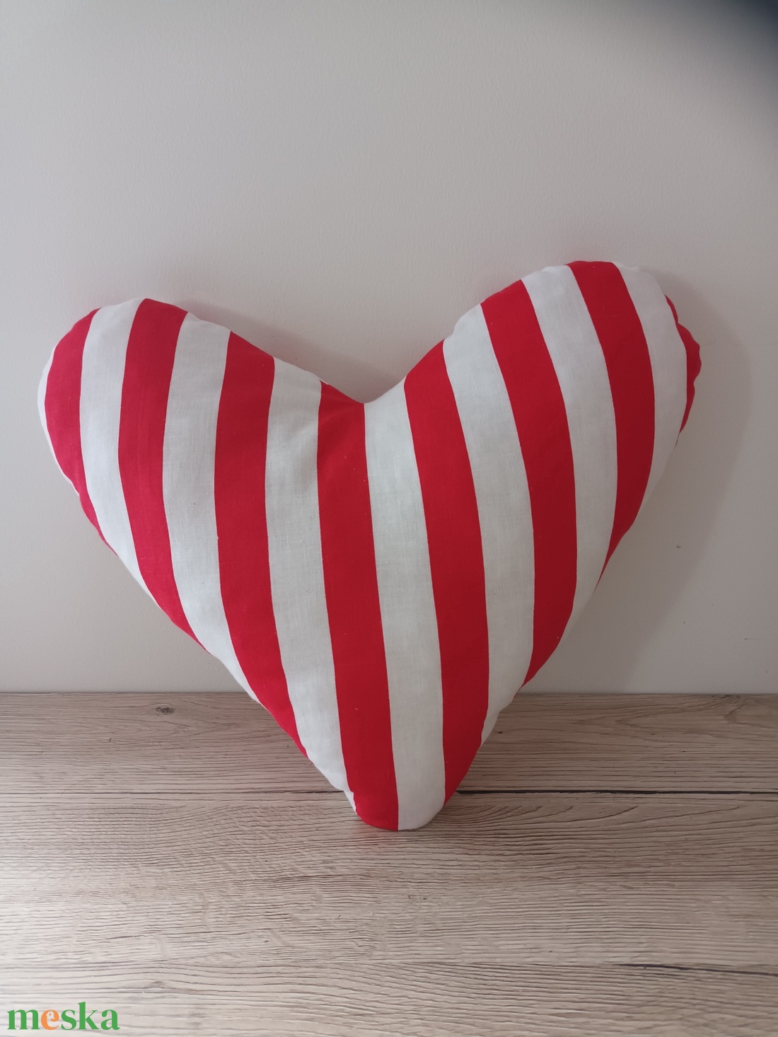 Csíkos textilszív - otthon & életmód - dekoráció - dísztárgy - Meska.hu