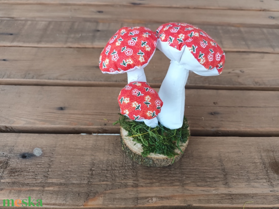 Őszi dekoráció 8 cm-s fa korongon  - otthon & életmód - dekoráció - asztal és polc dekoráció - asztaldísz - Meska.hu Őszi dekoráció 8 cm-s fa korongon  - otthon & életmód - dekoráció - asztal és polc dekoráció - asztaldísz - Meska.hu