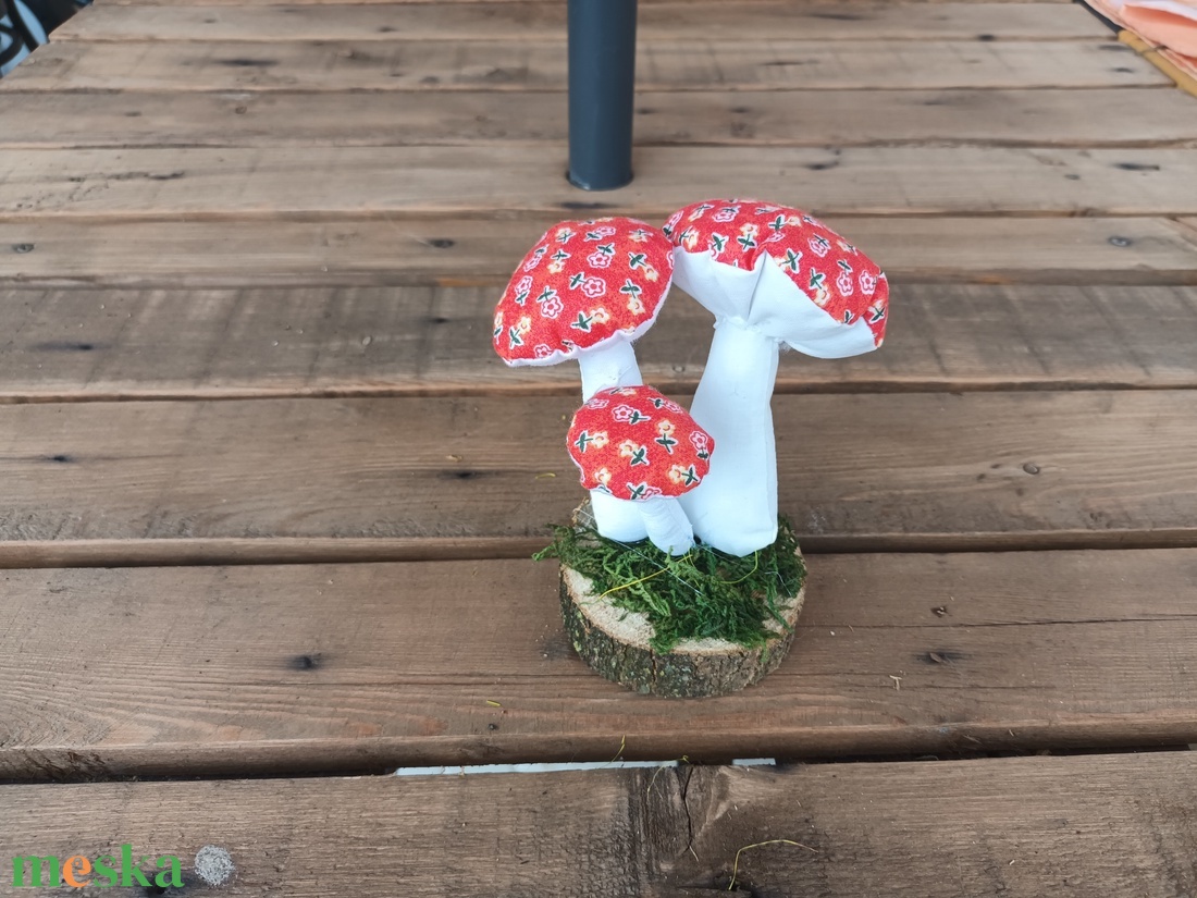 Őszi dekoráció 8 cm-s fa korongon  - otthon & életmód - dekoráció - asztal és polc dekoráció - asztaldísz - Meska.hu Őszi dekoráció 8 cm-s fa korongon  - otthon & életmód - dekoráció - asztal és polc dekoráció - asztaldísz - Meska.hu