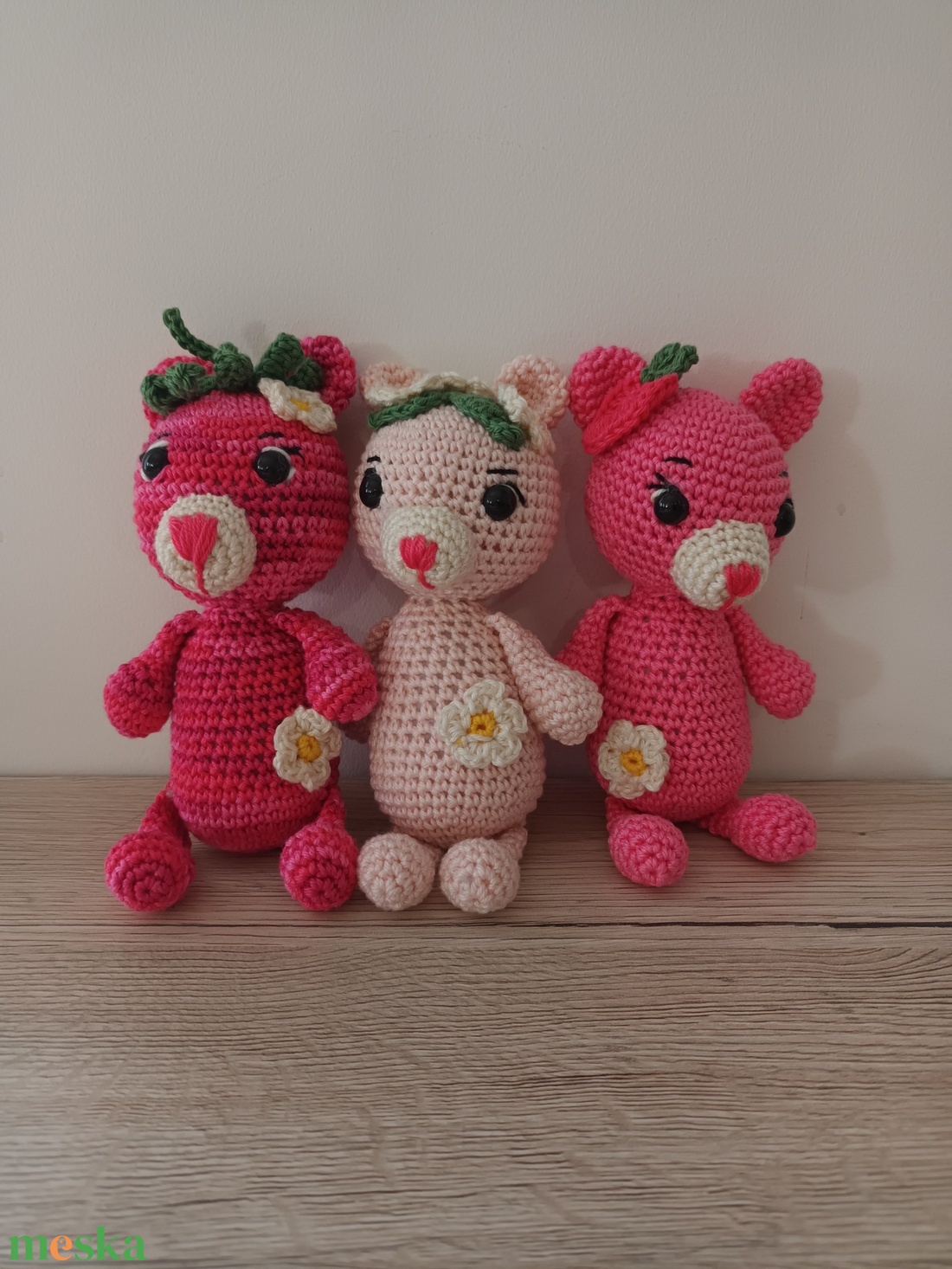Eperke amigurumi maci - játék & sport - plüssállat & játékfigura - maci - Meska.hu Eperke amigurumi maci - játék & sport - plüssállat & játékfigura - maci - Meska.hu