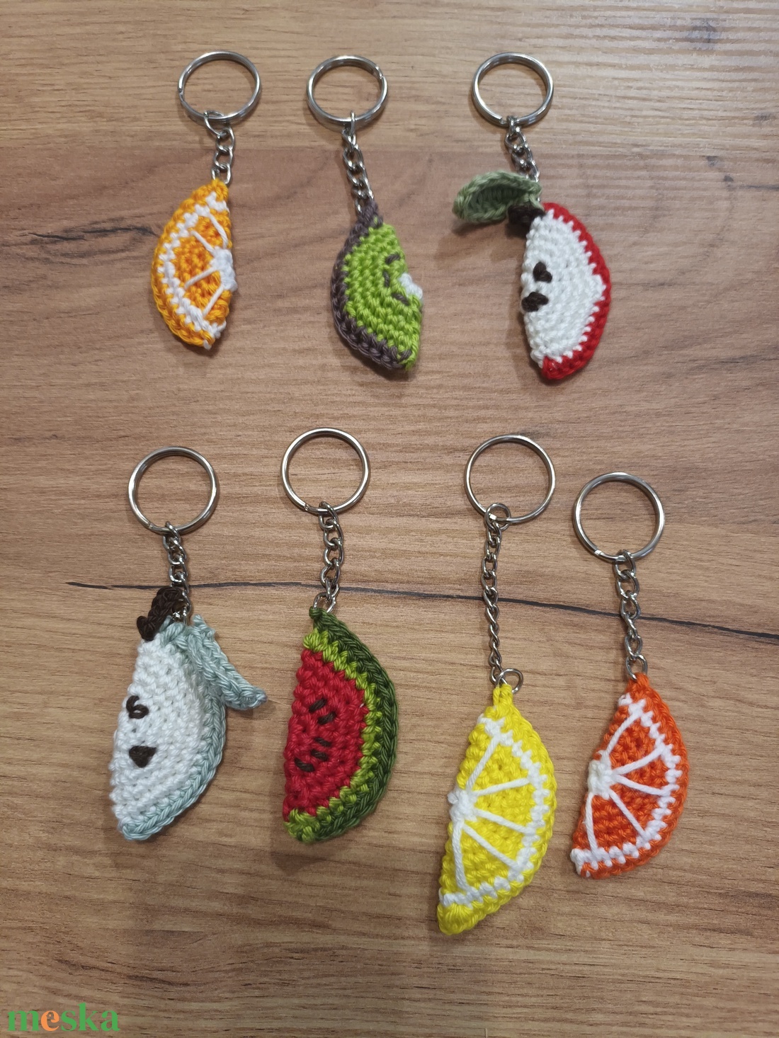 Horgolt gyümölcsös kulcstartó - táska & tok - kulcstartó & táskadísz - kulcstartó - Meska.hu