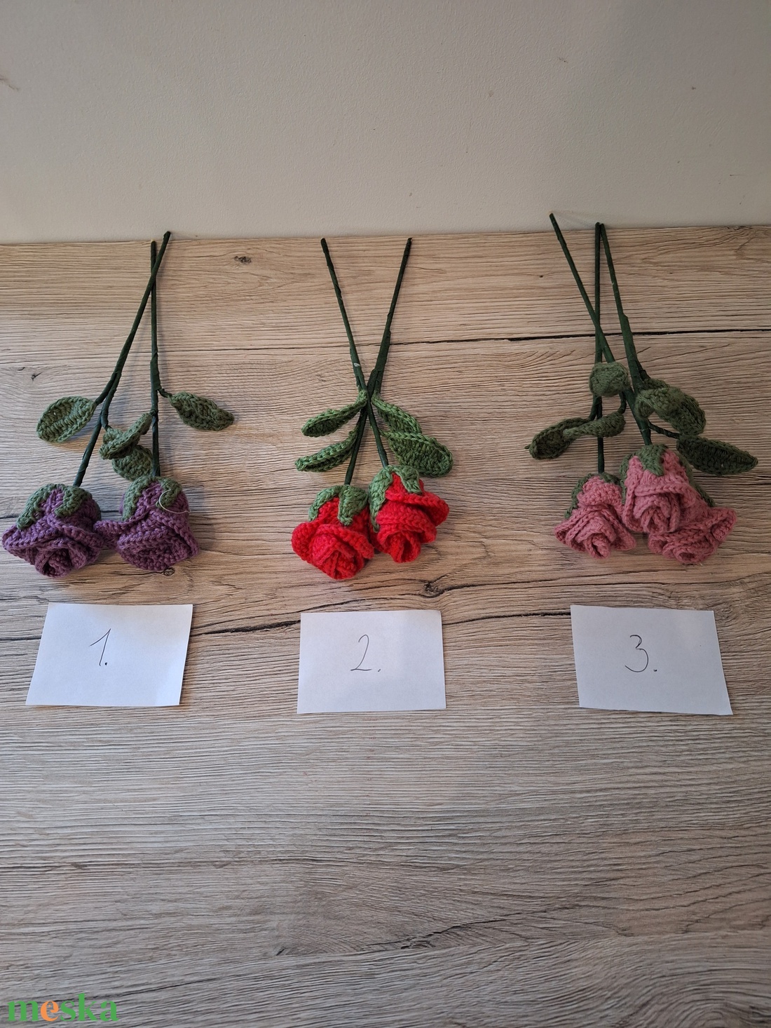 Horgolt rózsák - otthon & életmód - virágdekoráció - virágok - szálas virág - Meska.hu