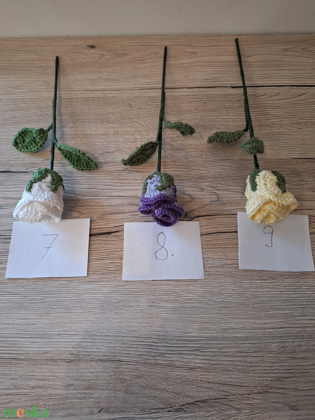 Horgolt rózsák - otthon & életmód - virágdekoráció - virágok - szálas virág - Meska.hu