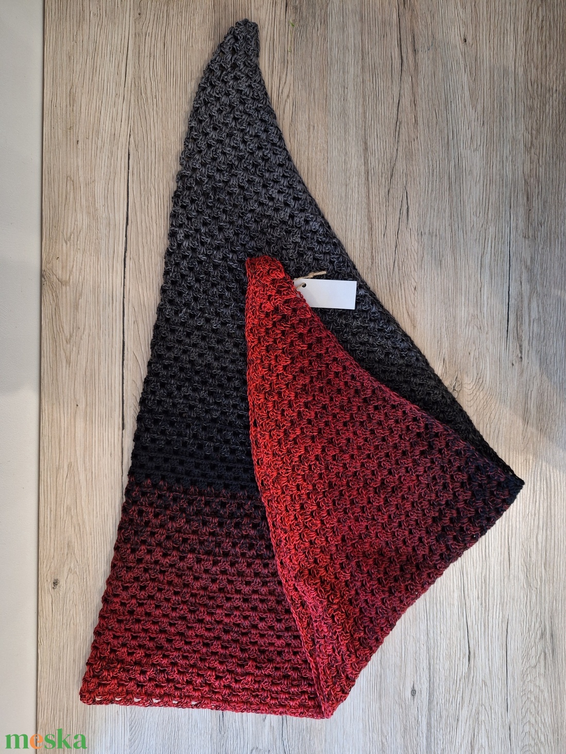 Tűzföld háromszög alakú kendő  - ruha & divat - sál, sapka, kendő - vállkendő - Meska.hu