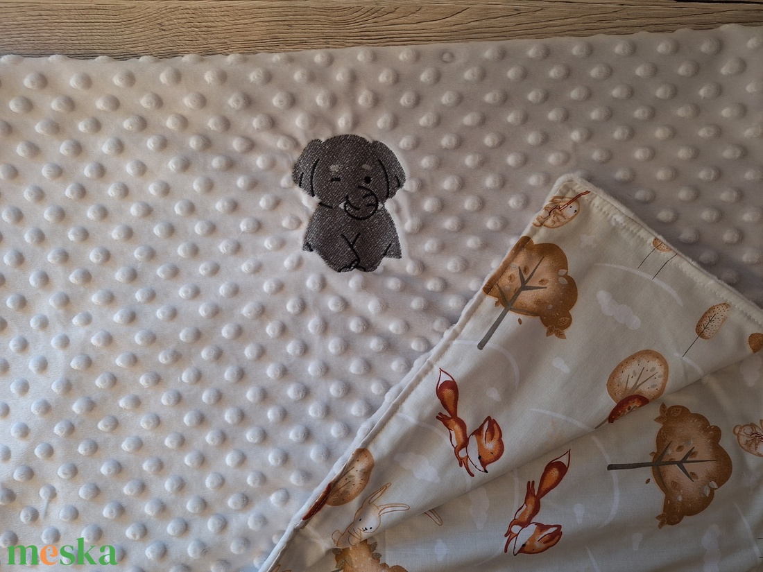 Kétoldalas babatakaró fehér-elefántos - baba - mama - baba ágynemű - babatakaró, gyerek pléd - Meska.hu