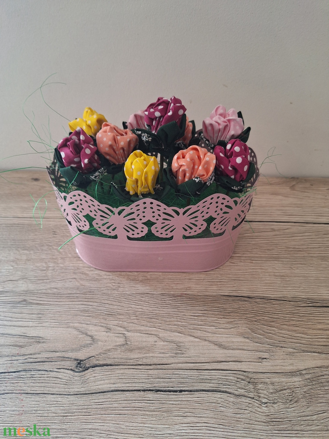 Textil rózsák vödörben - otthon & életmód - dekoráció - asztal és polc dekoráció - dekorációs tál, tartó - Meska.hu