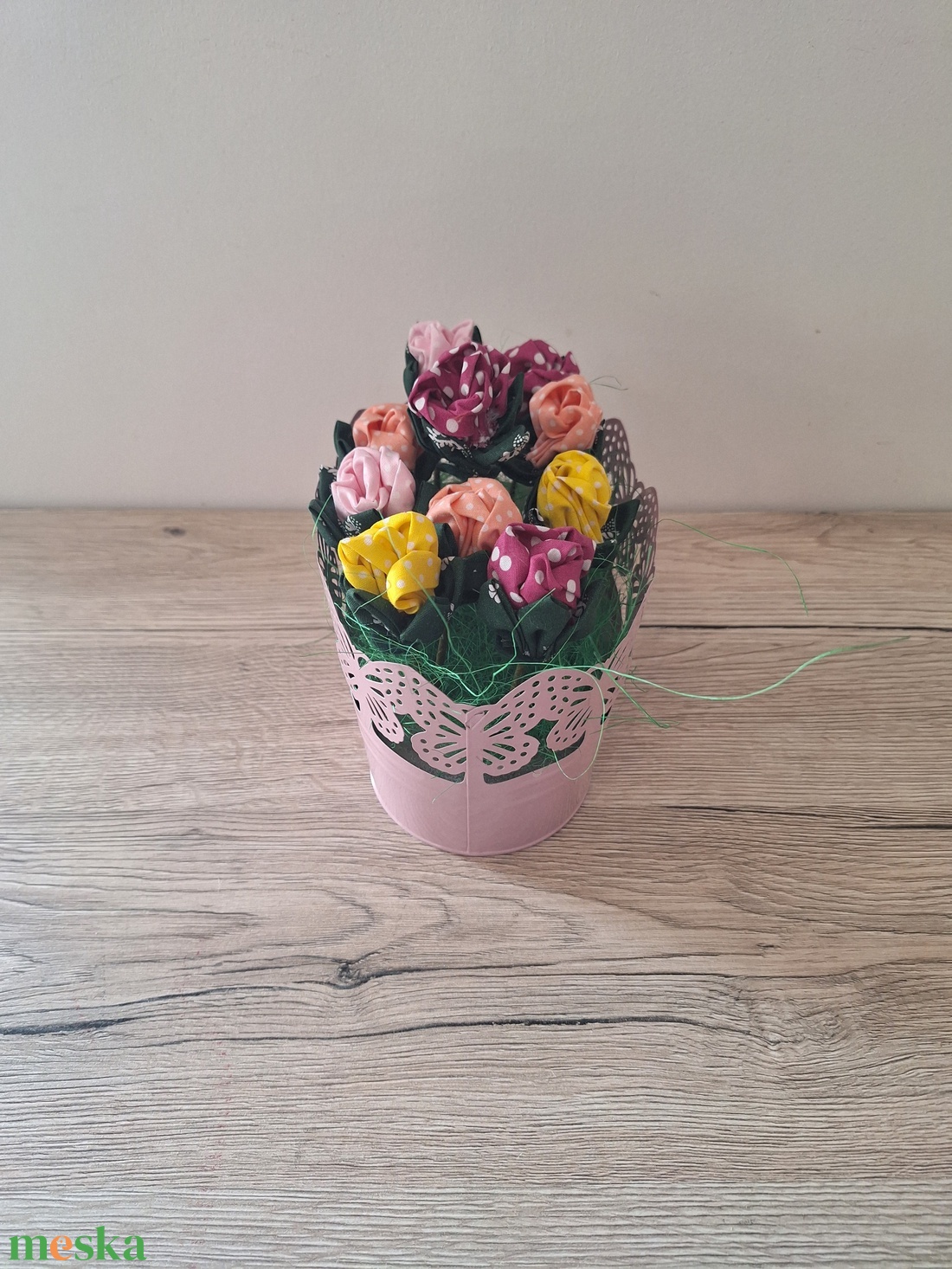 Textil rózsák vödörben - otthon & életmód - dekoráció - asztal és polc dekoráció - dekorációs tál, tartó - Meska.hu