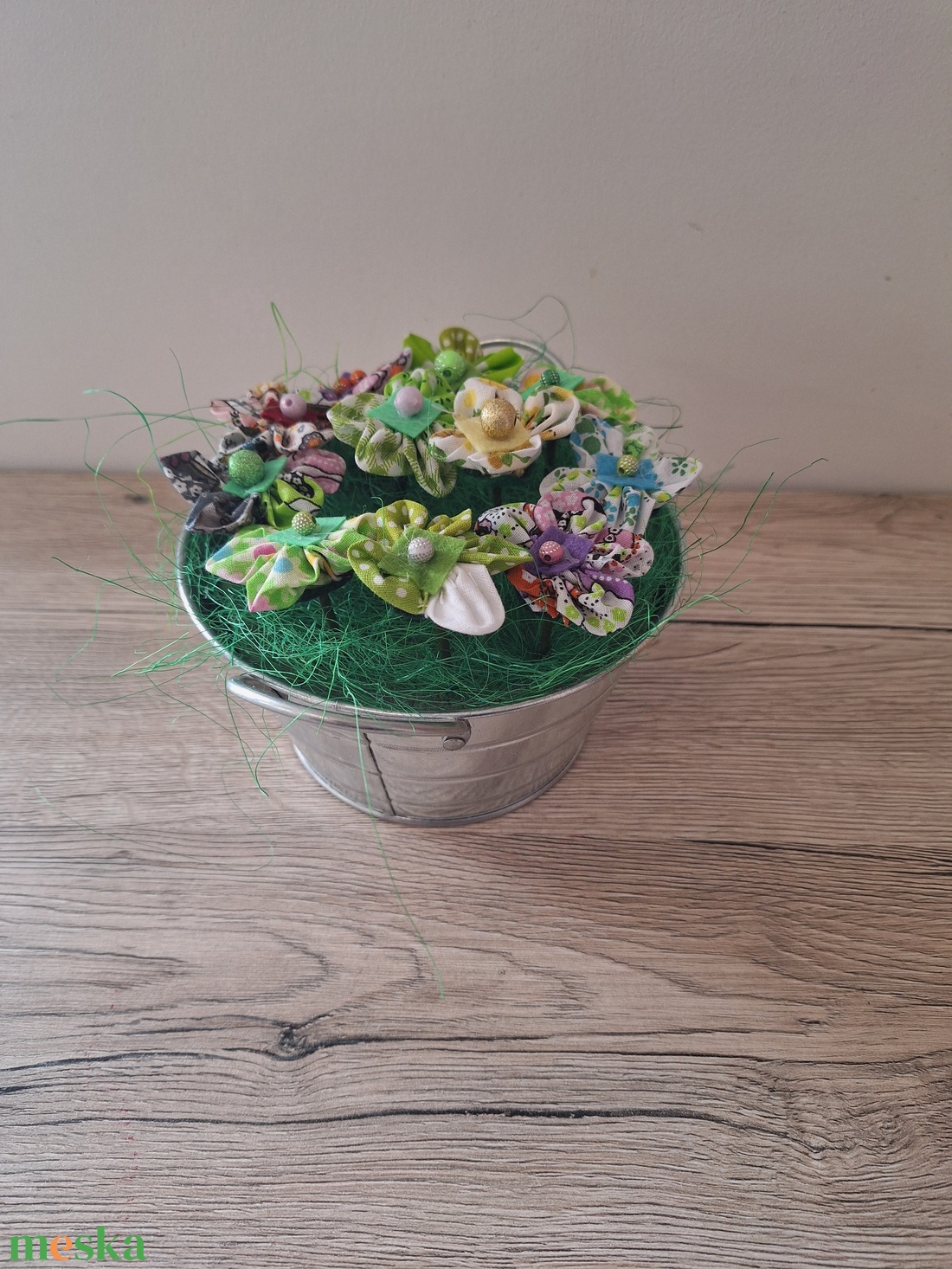 Textil virágok vödörben - otthon & életmód - dekoráció - asztal és polc dekoráció - dekorációs tál, tartó - Meska.hu