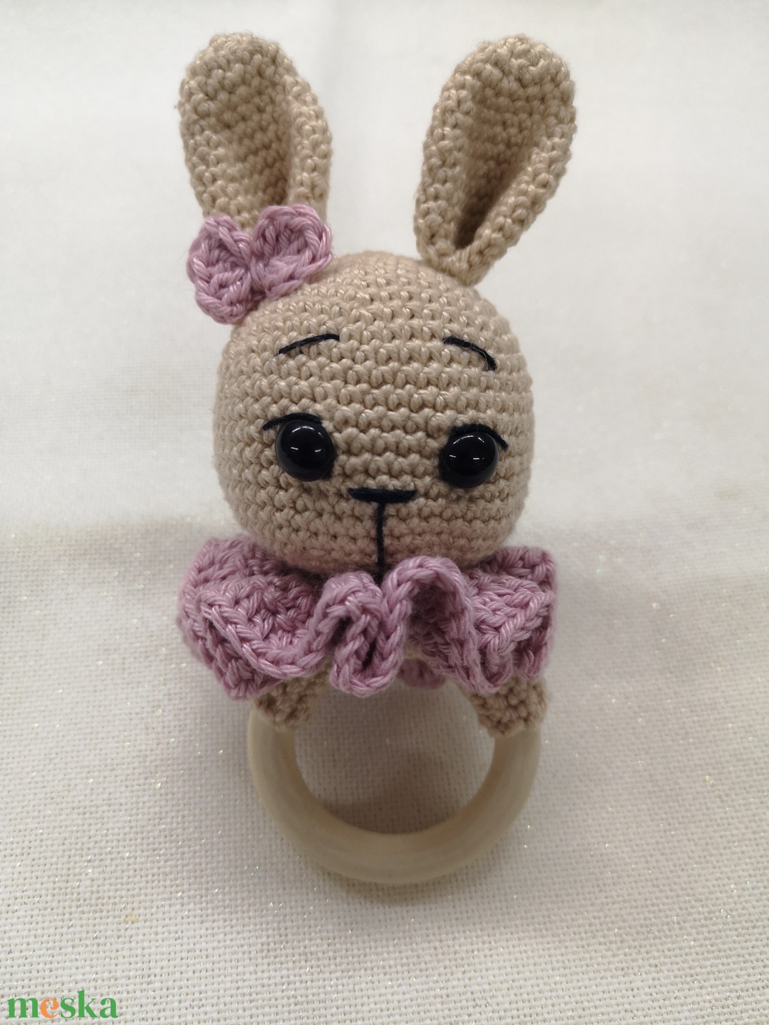 Horgolt nyuszis csörgő - baba - mama - baba játékok - csörgő - Meska.hu