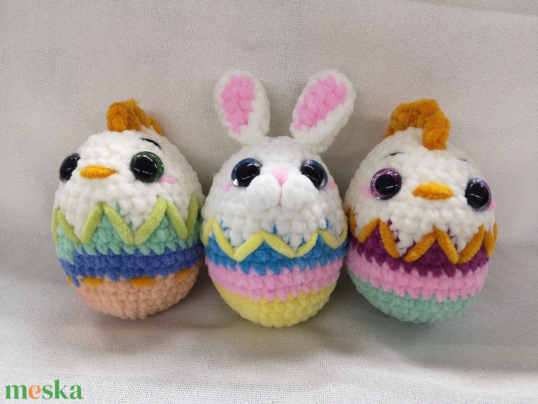 Horgolt nyuszi/csibe tojásban � pihe-puha, cuki amigurumi figura (húsvéti dekor/ajándék) - játék & sport - plüssállat & játékfigura - nyuszi - Meska.hu